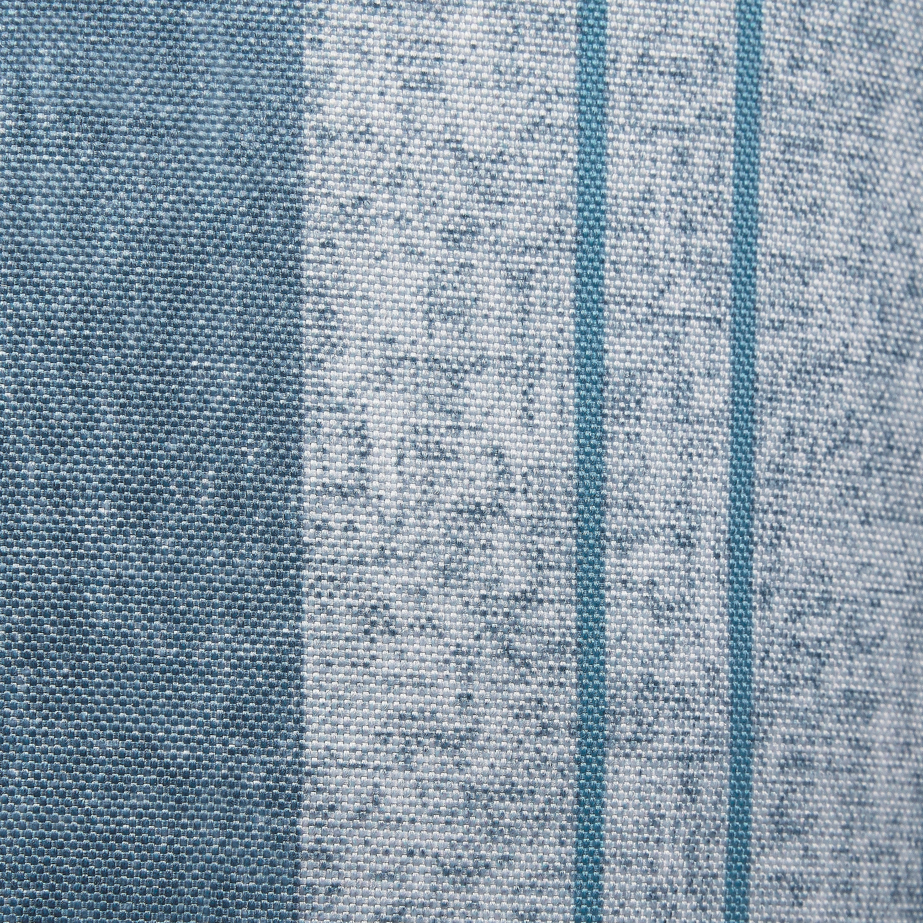62-114_Classic_OPP_SeatCushion_Detail_FabricSwatch_Ocean_Stripe.jpg