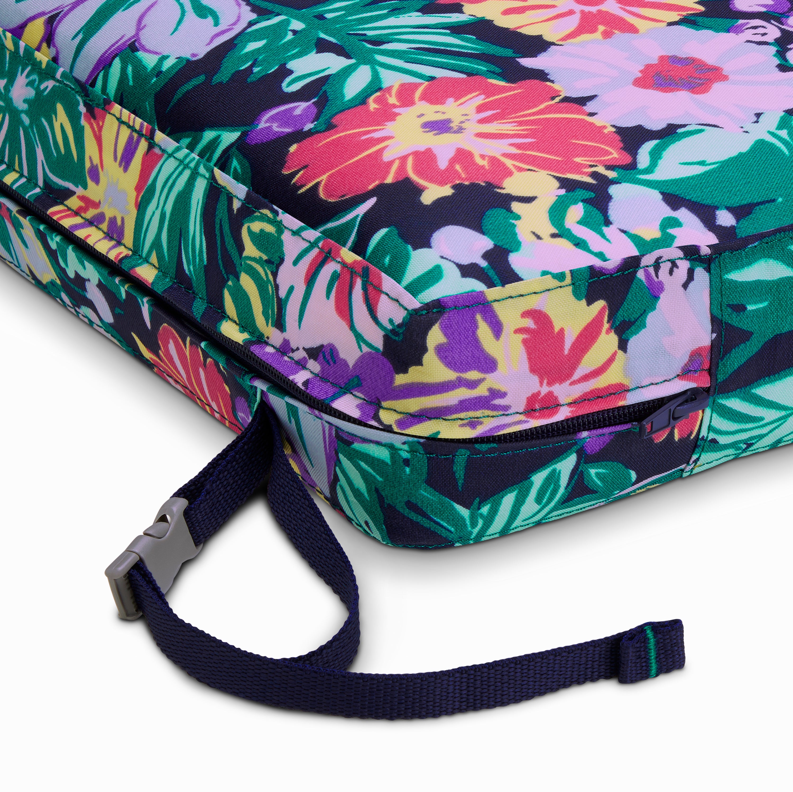 62-147_PATIO_VeraBradely_FoamSeatCushions_HappyBlooms_Strap_Detail_IMG.jpg