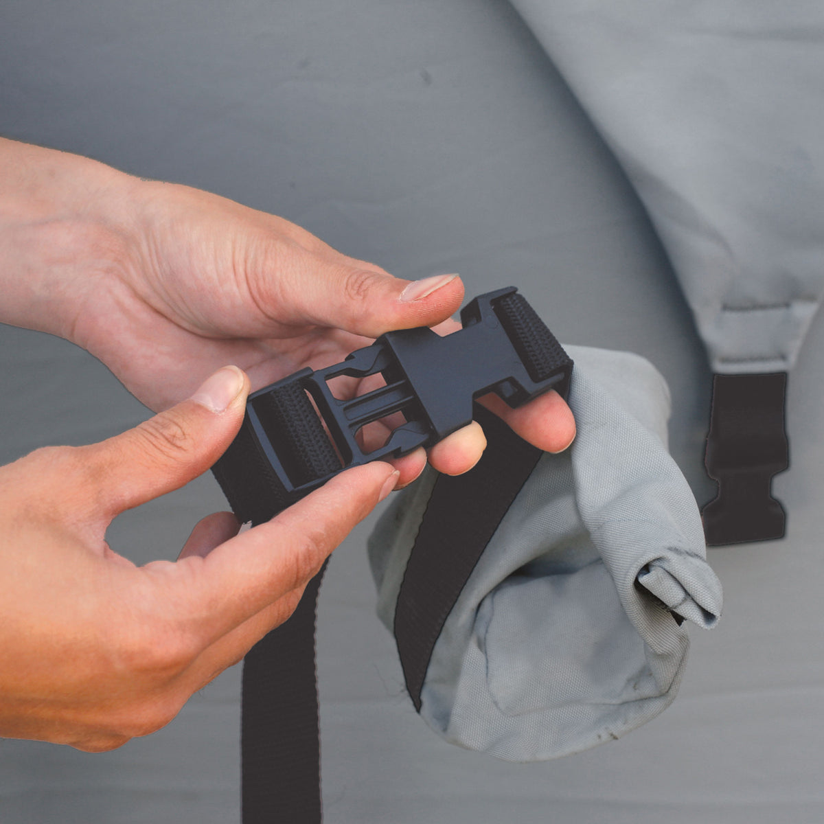 RV_PermaPro_Detail_ClickCloseStrap.jpg