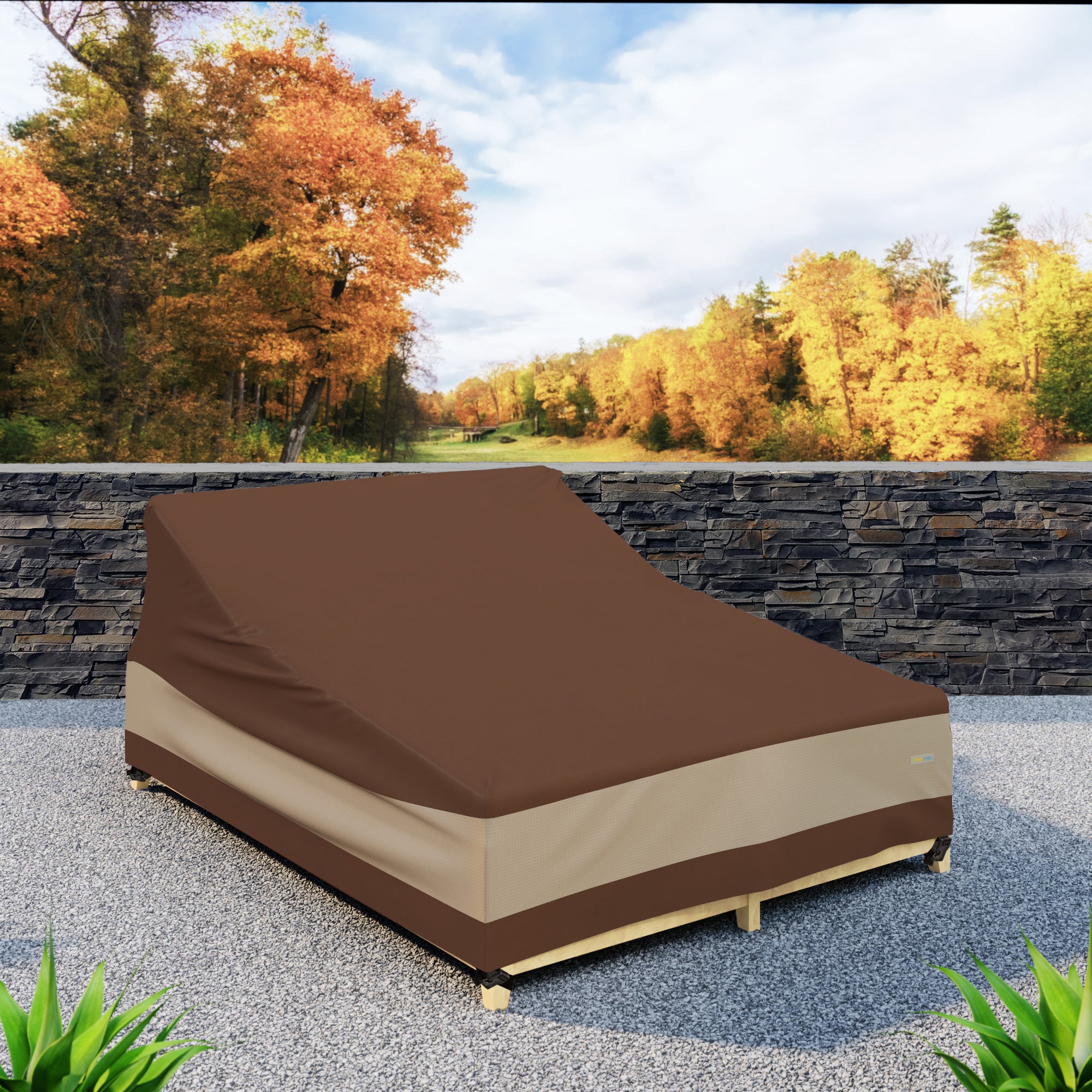 UCE825732_PATIO_Duck_Ultimate_ChaiseLoungeDouble_Render_V2_Lifestyle.jpg