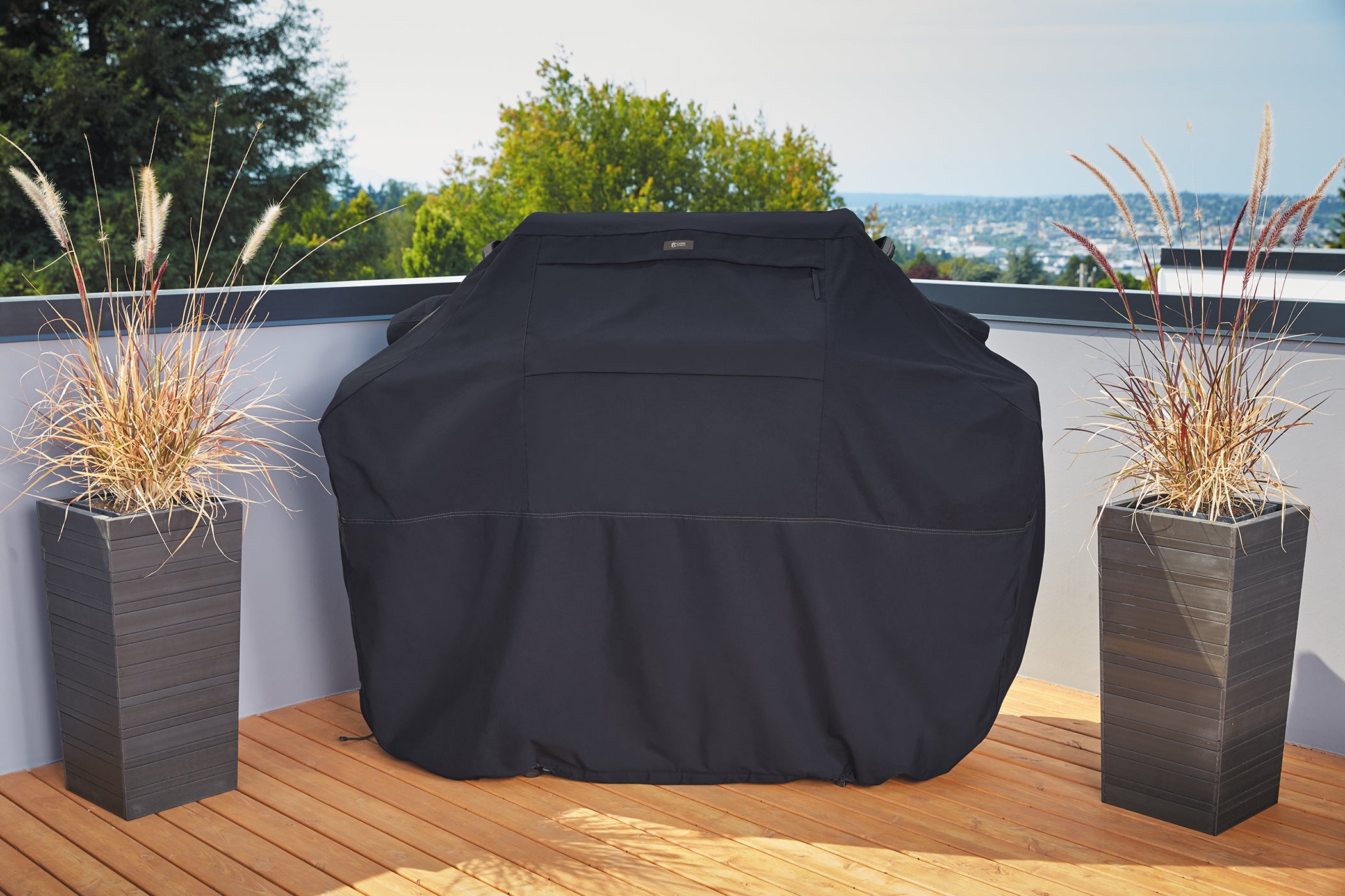 Sunbrella_lifestyle_21 R.jpg