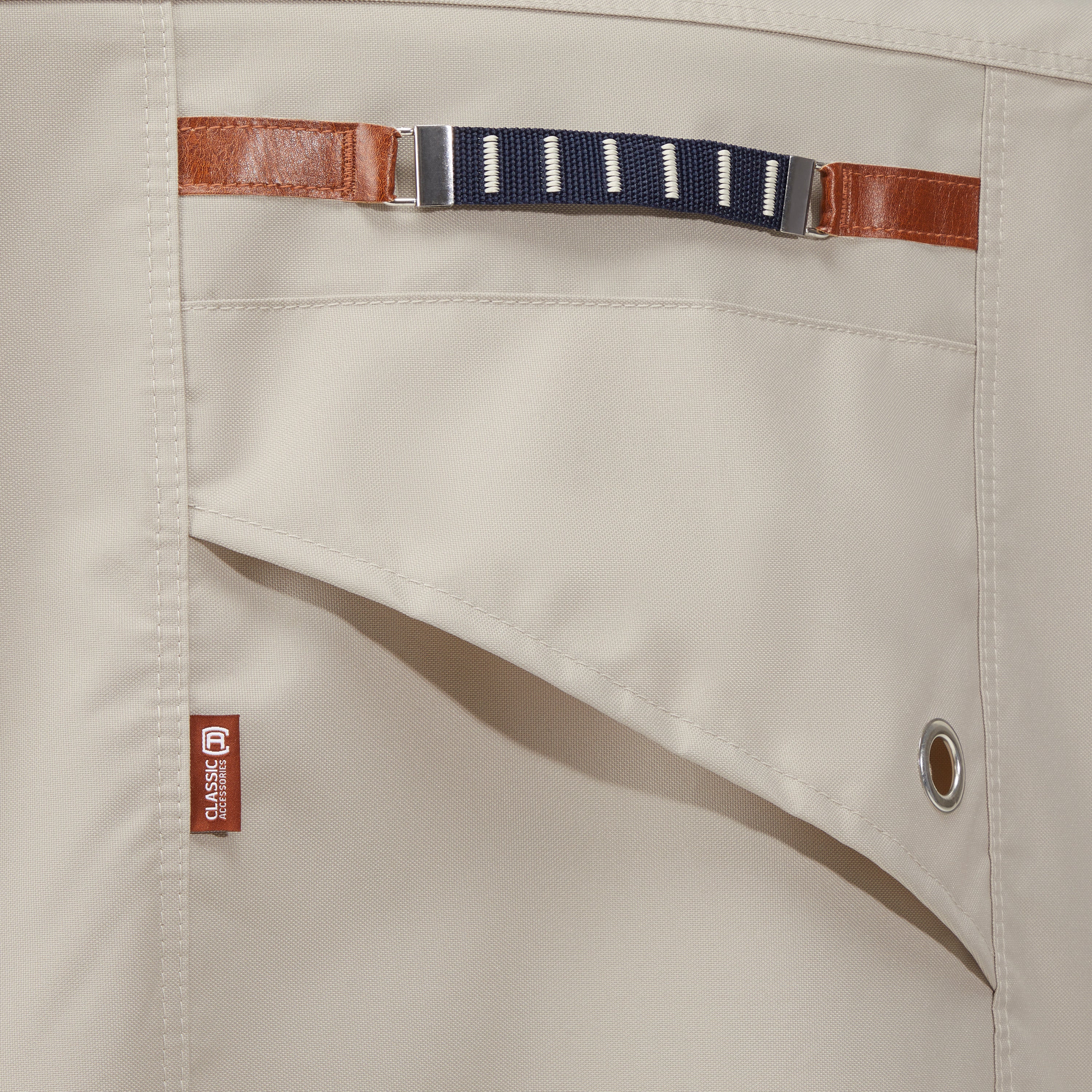 Mainland_Detail_VentAndHandle.jpg