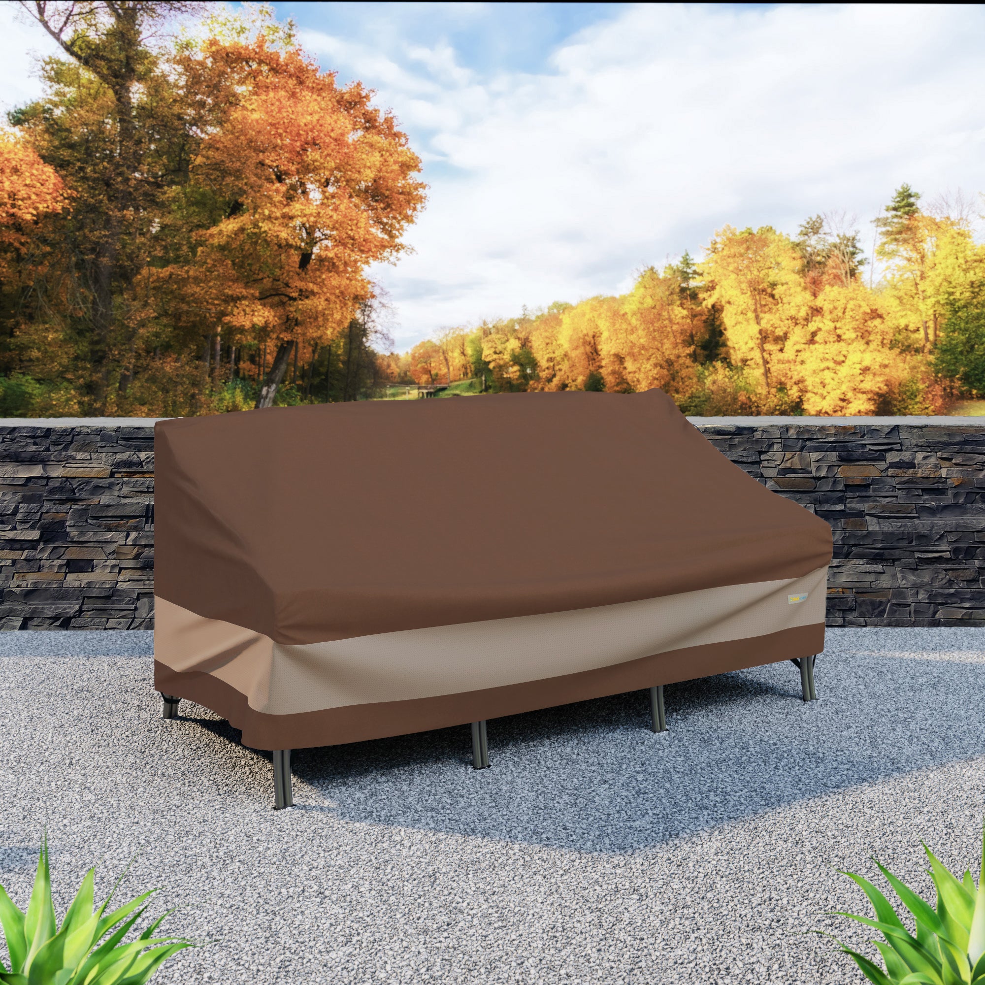 USO793735_PATIO_Duck_Ultimate_Sofa_Render_V2_Lifestyle.jpg