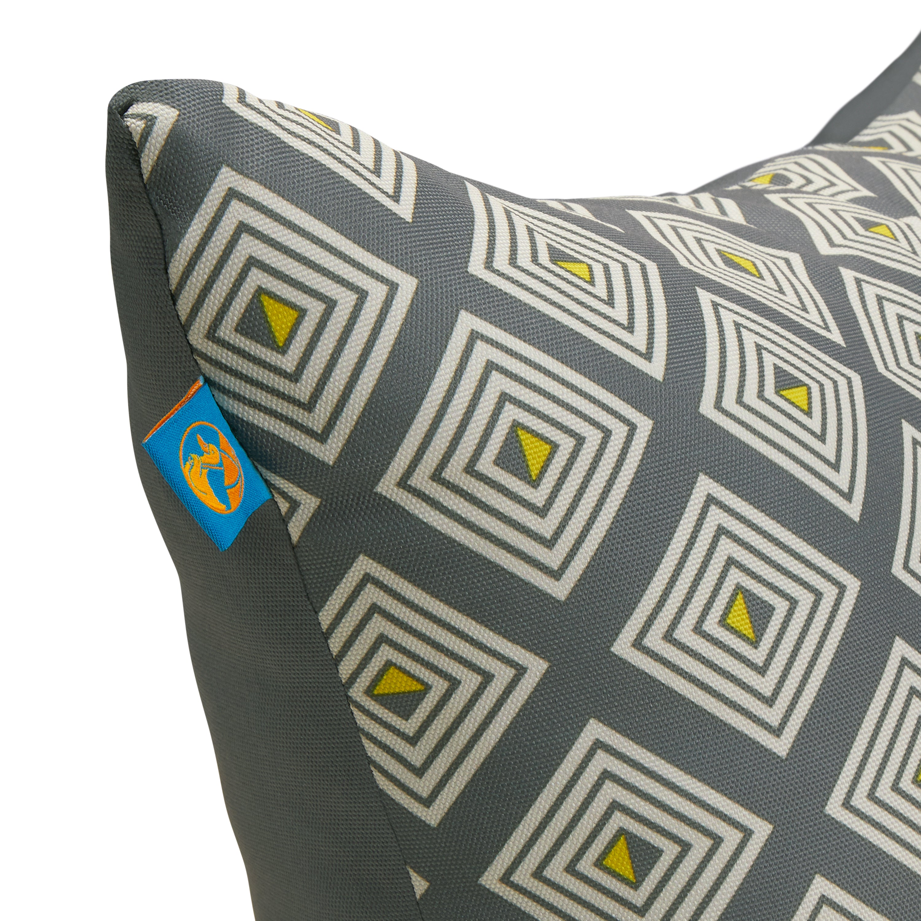 PMSP_PATIO_Duck_OPP_AccentPillows_Moonstone_Mosaic_Side_Detail.jpg