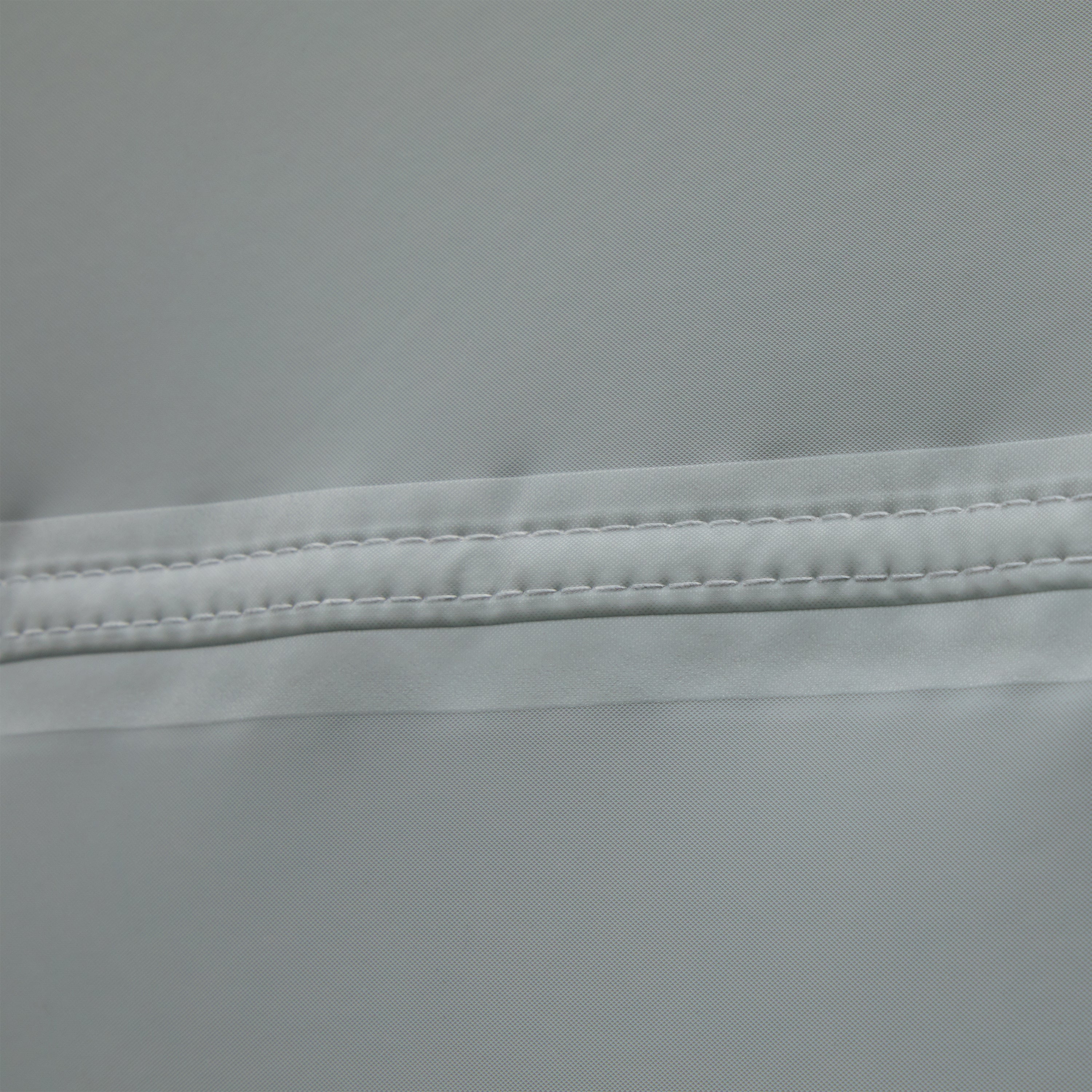 Auto_Duck_HydroDefender_Detail_TapedSeam.jpg