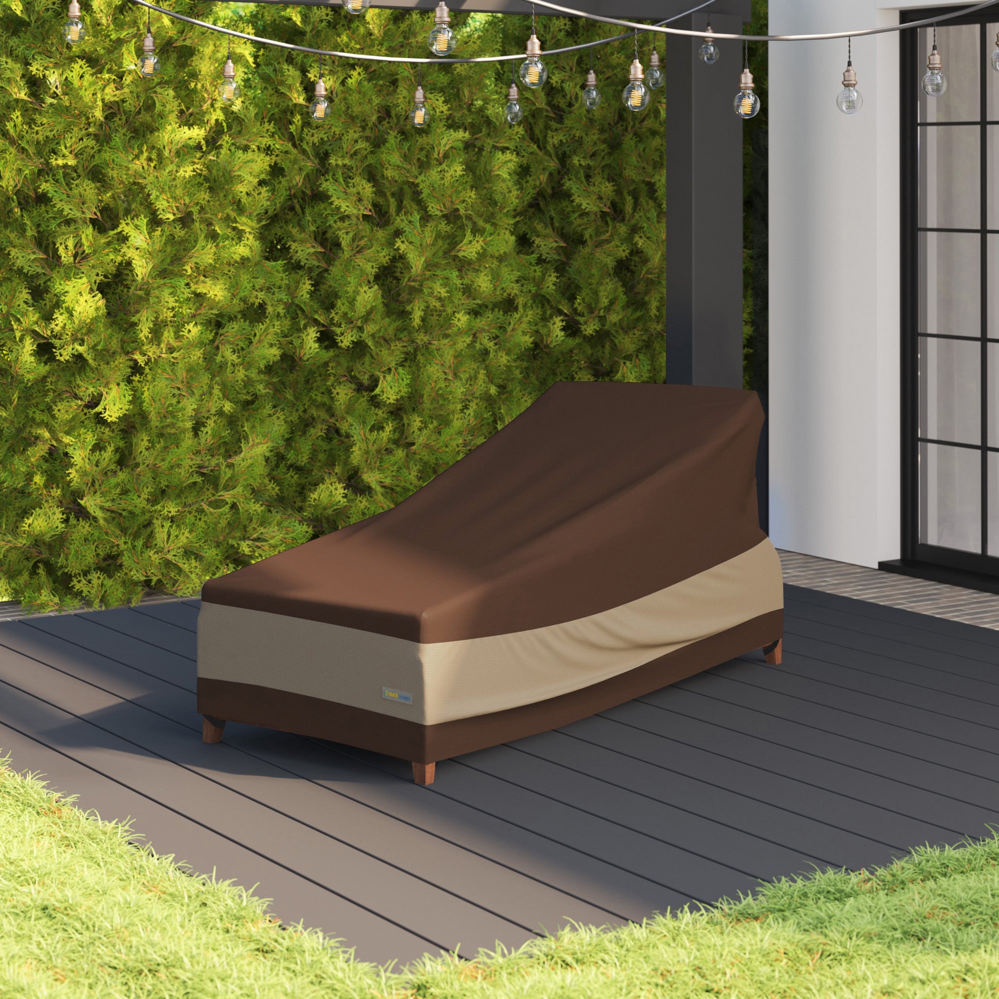 UCE803032_PATIO_Duck_Ultimate_ChaiseLounge_Render_Lifestyle.jpg