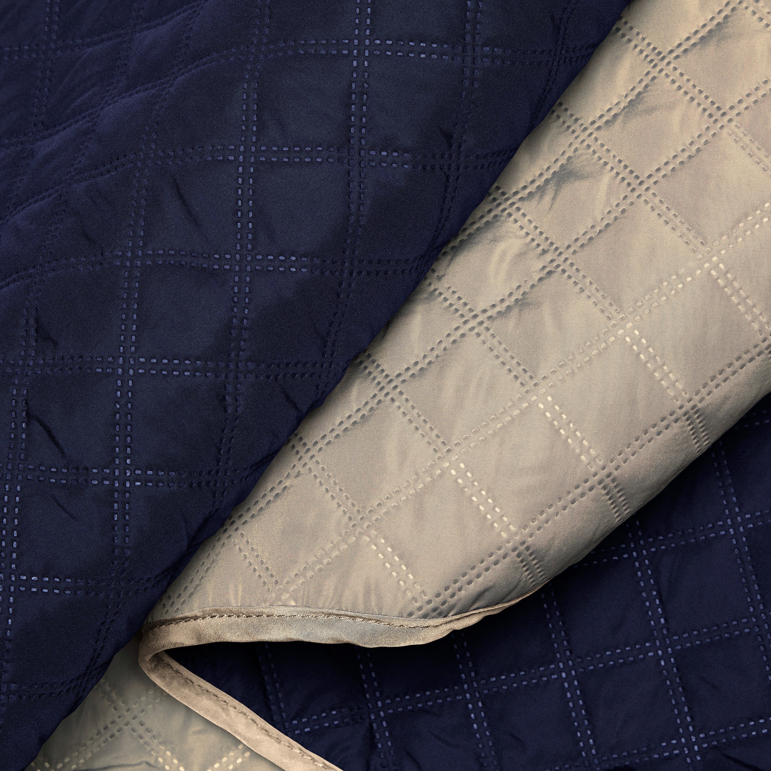 Patio_CoverBonanza_IndoorSlipCovers_Detail_Navy_Tan_FabricDetail.jpg