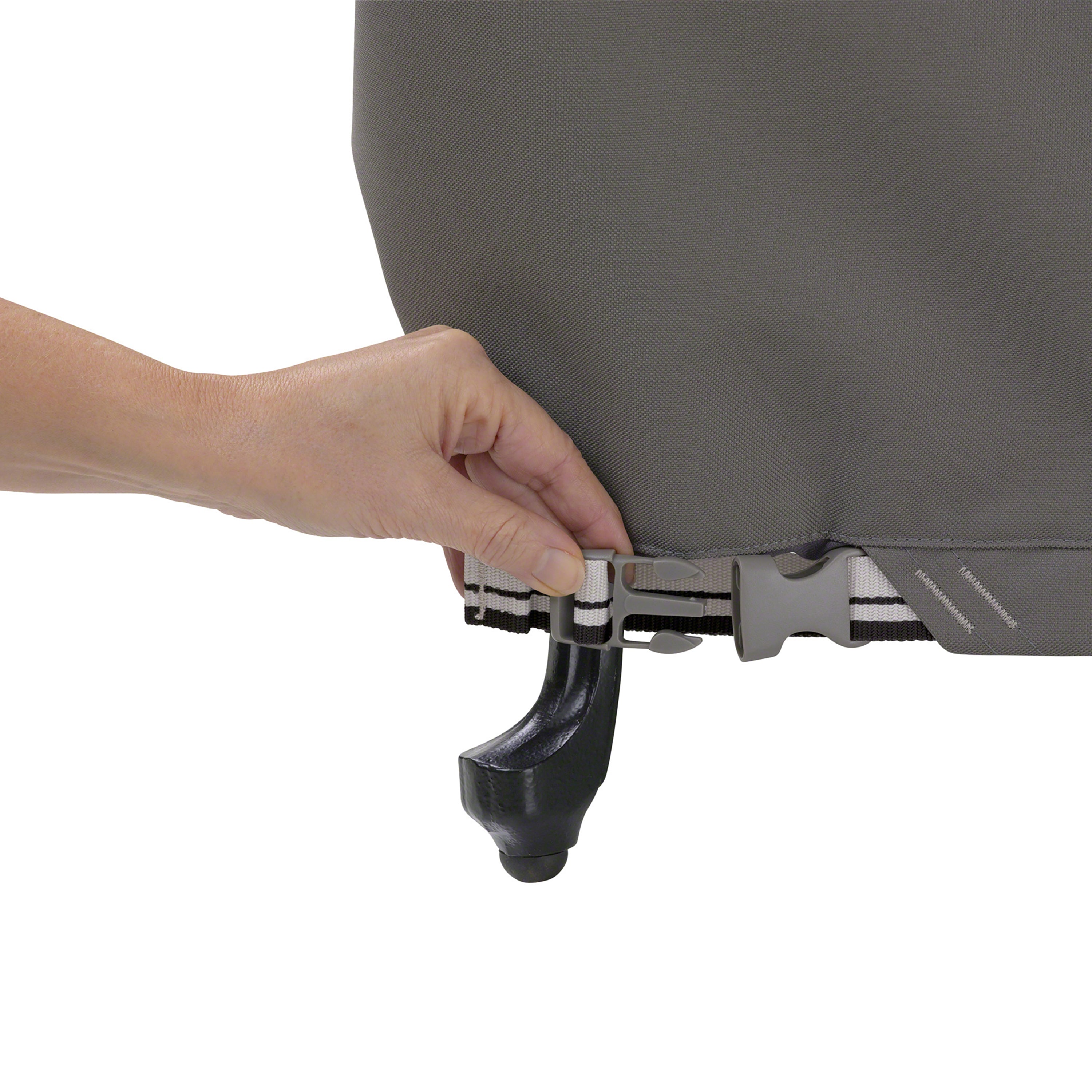 Ravenna_Detail_ClickCloseStrap.jpg
