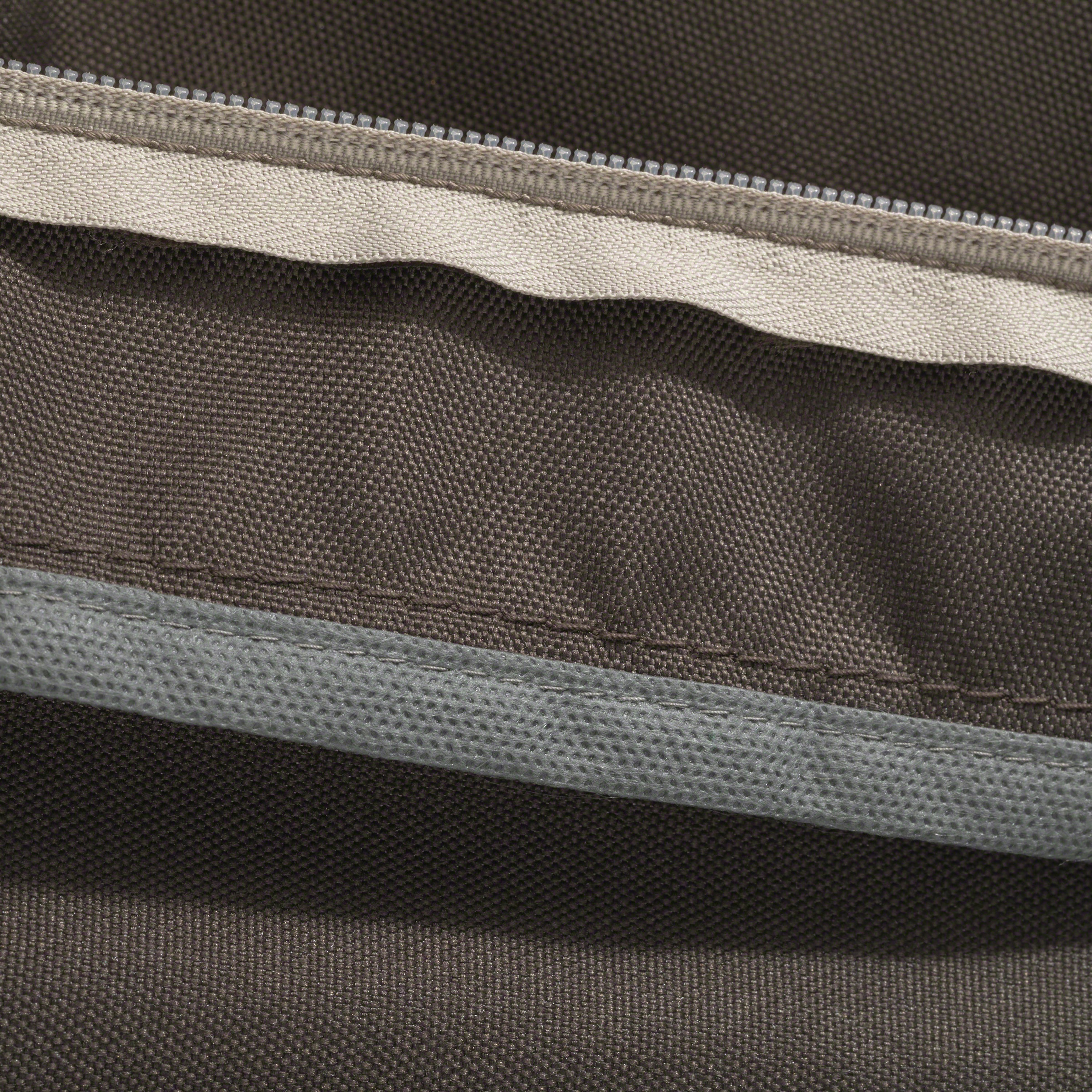 RavennaCushion_Detail_InteriorSeam_Espresso.jpg