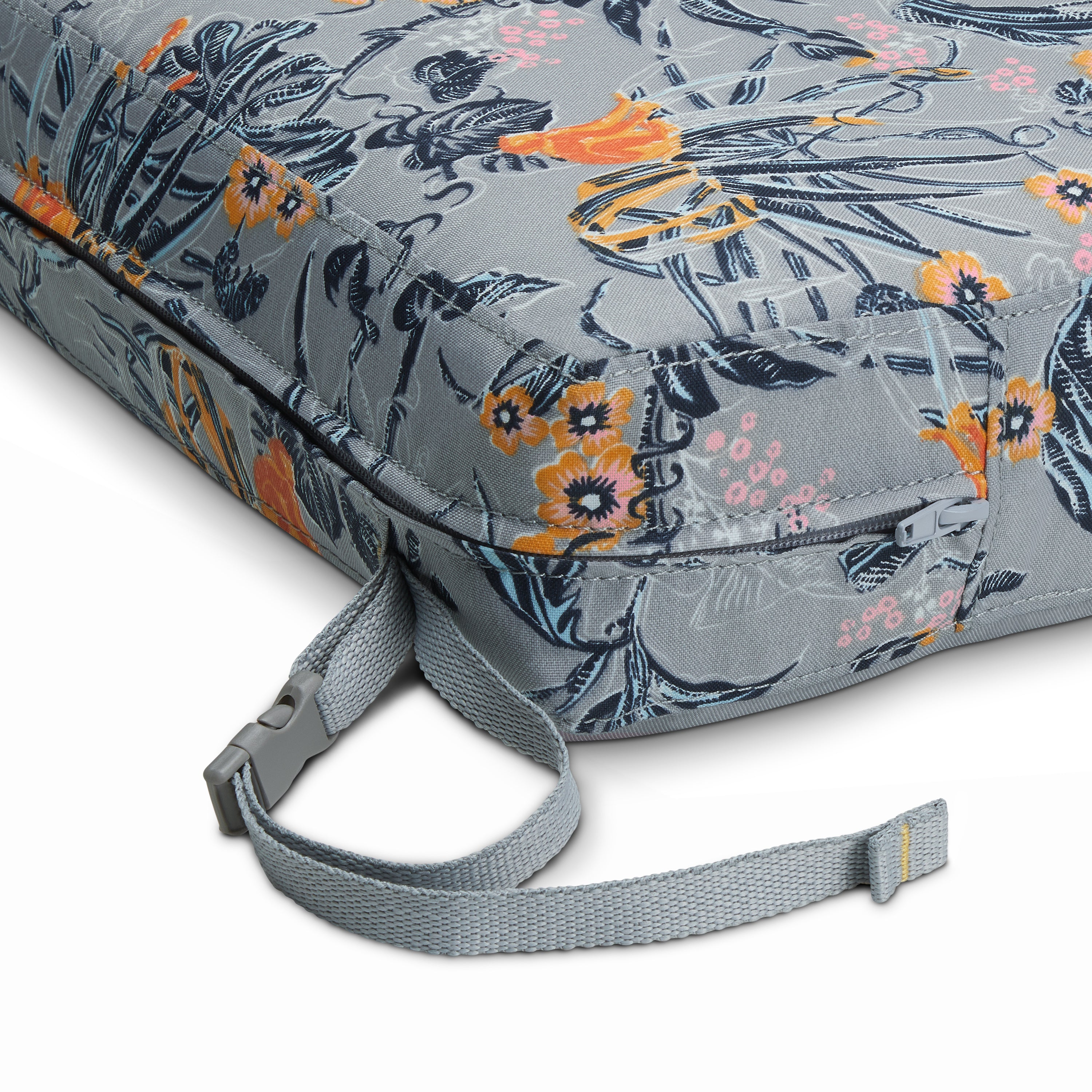 62-163_PATIO_VeraBradely_FoamSeatCushions_RainforestToileGreyGold_Strap_Detail_IMG.jpg