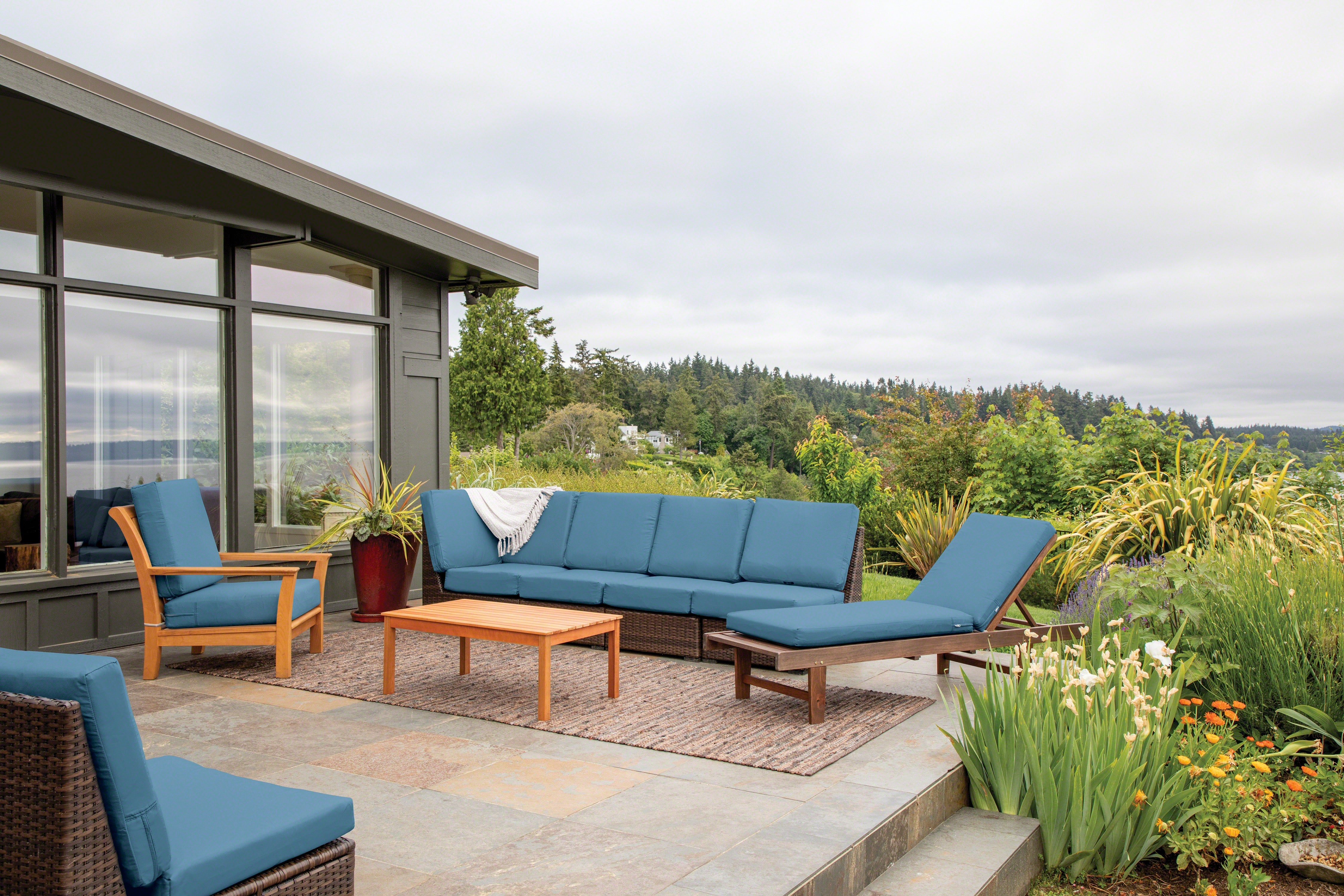 How to Create An Outdoor Oasis