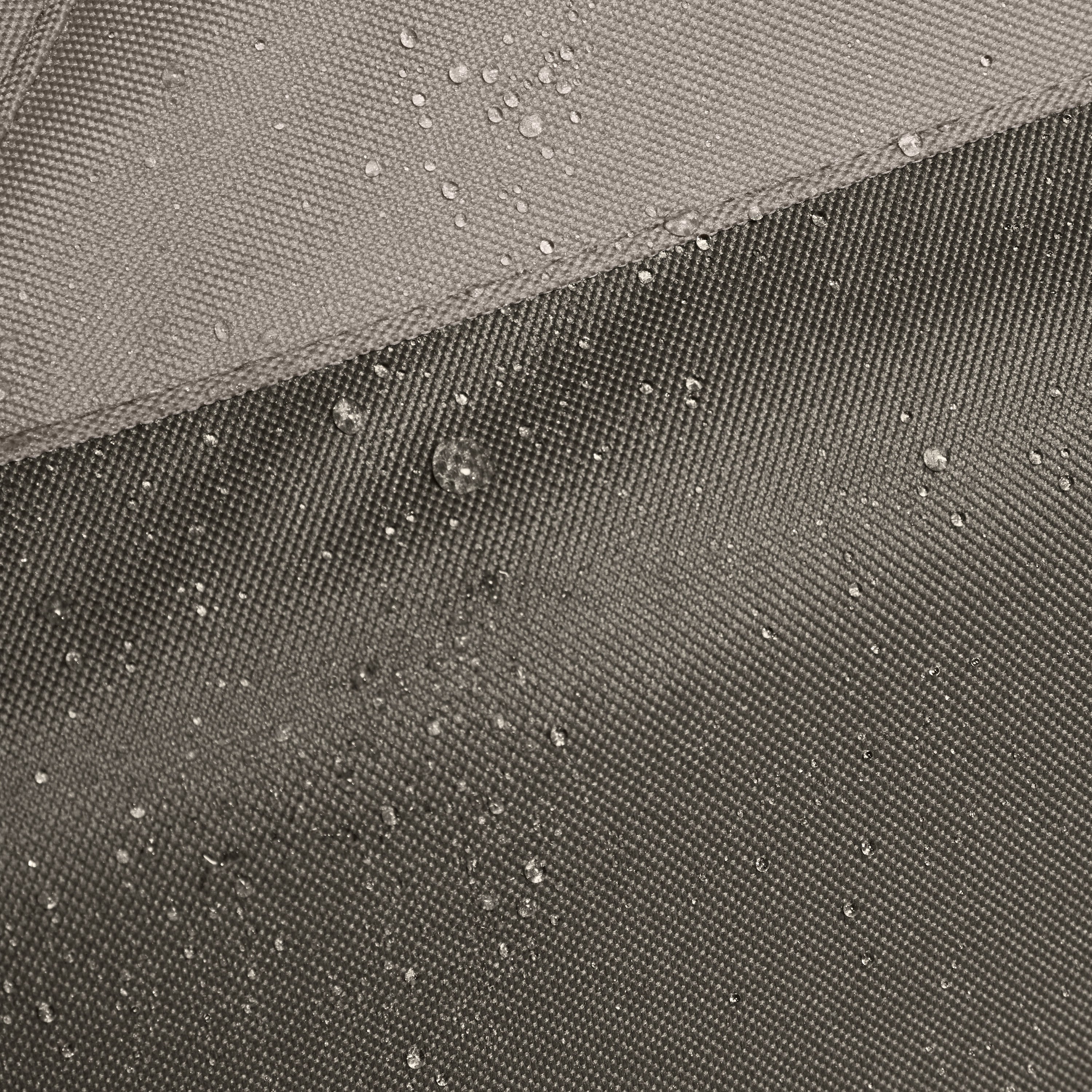 56-281_Patio_Porterhouse_Grill_Detail_FabricSwatch_Wet.jpg