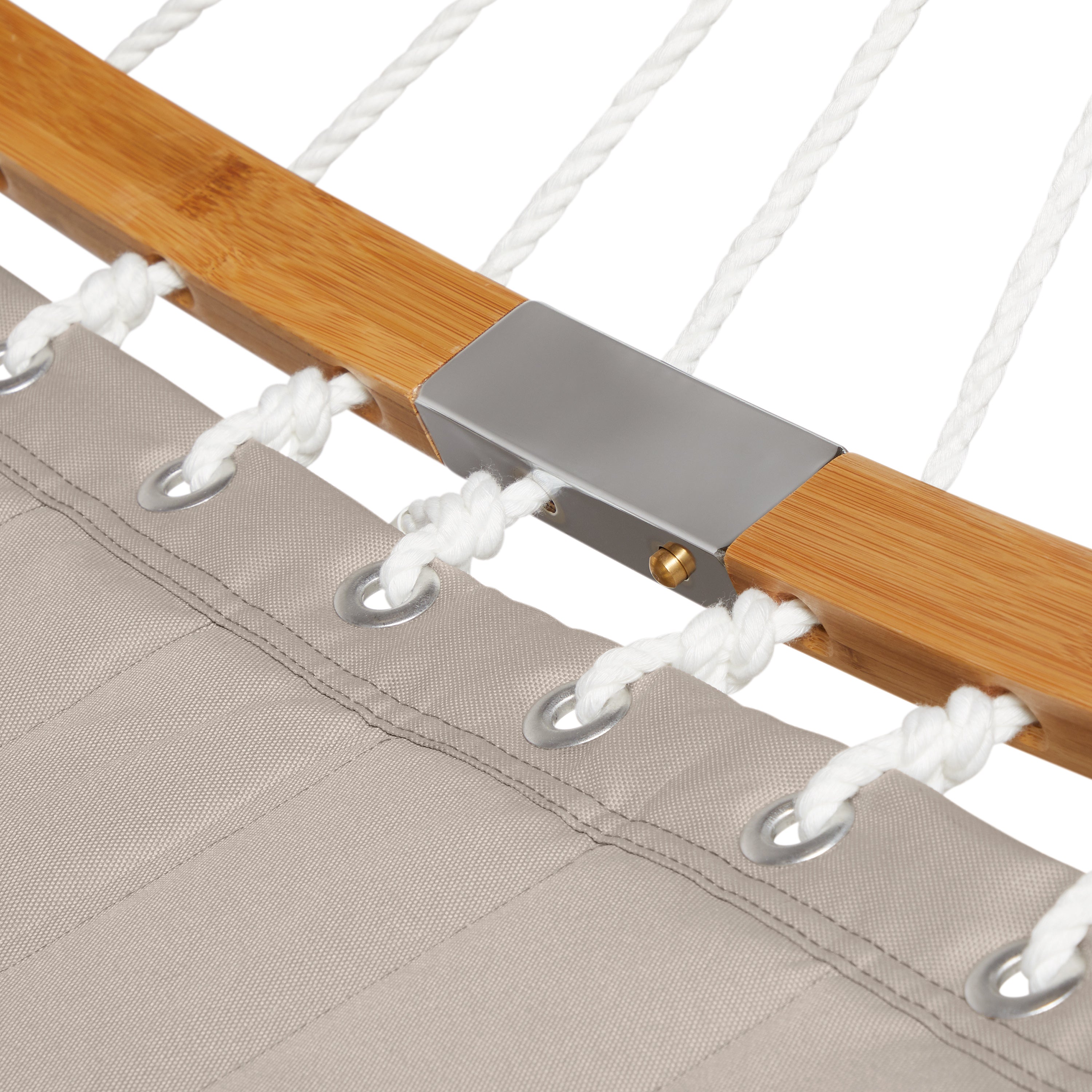 Ravenna_Hammock_Quilted_Mushroom_Detail_SpreaderBar_50-112.jpg