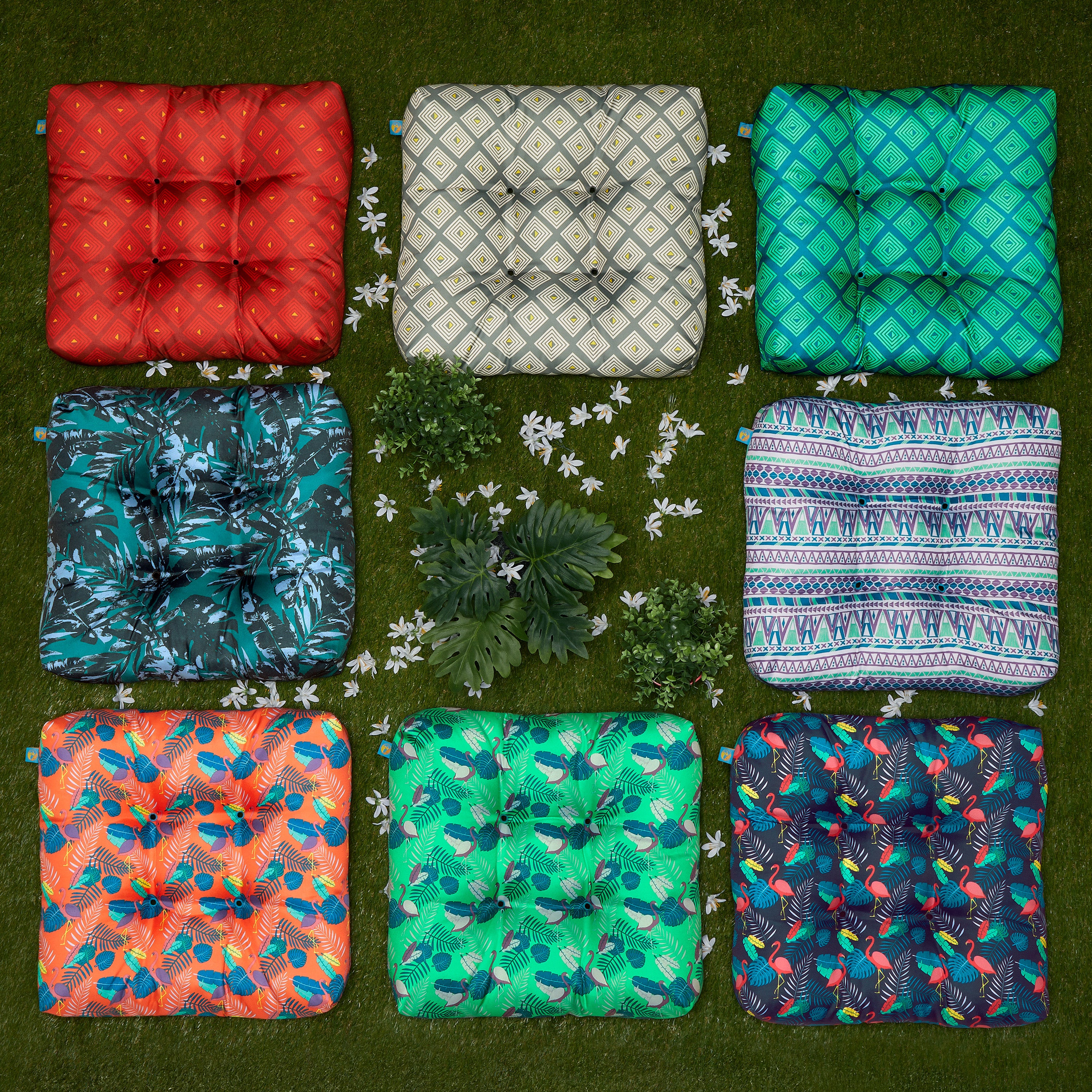 DCXXCH_PATIO_DC_OPP_SeatCushions_Group_Square.jpg