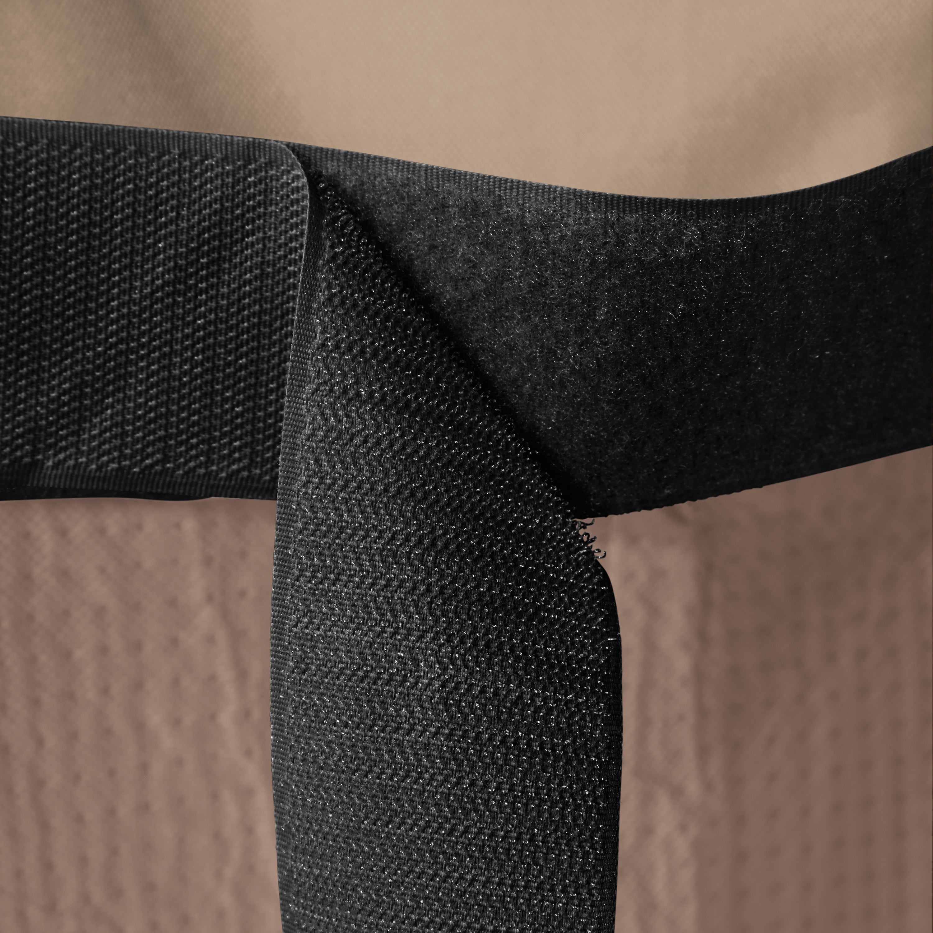 Duck_Elegant_Detail_Velcro.jpg