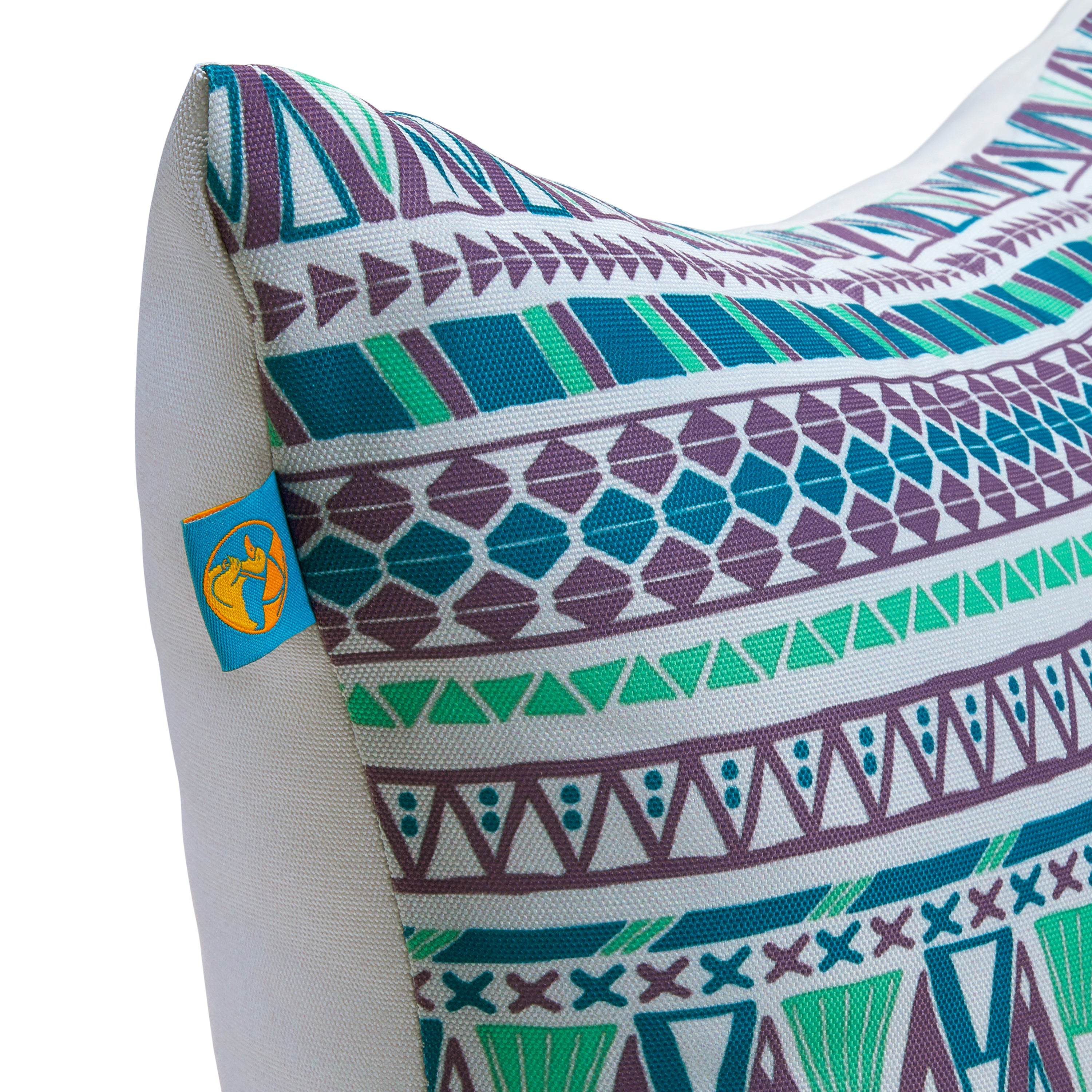 PLFP_PATIO_Duck_OPP_AccentPillows_LilacFestival_Side_Detail.jpg