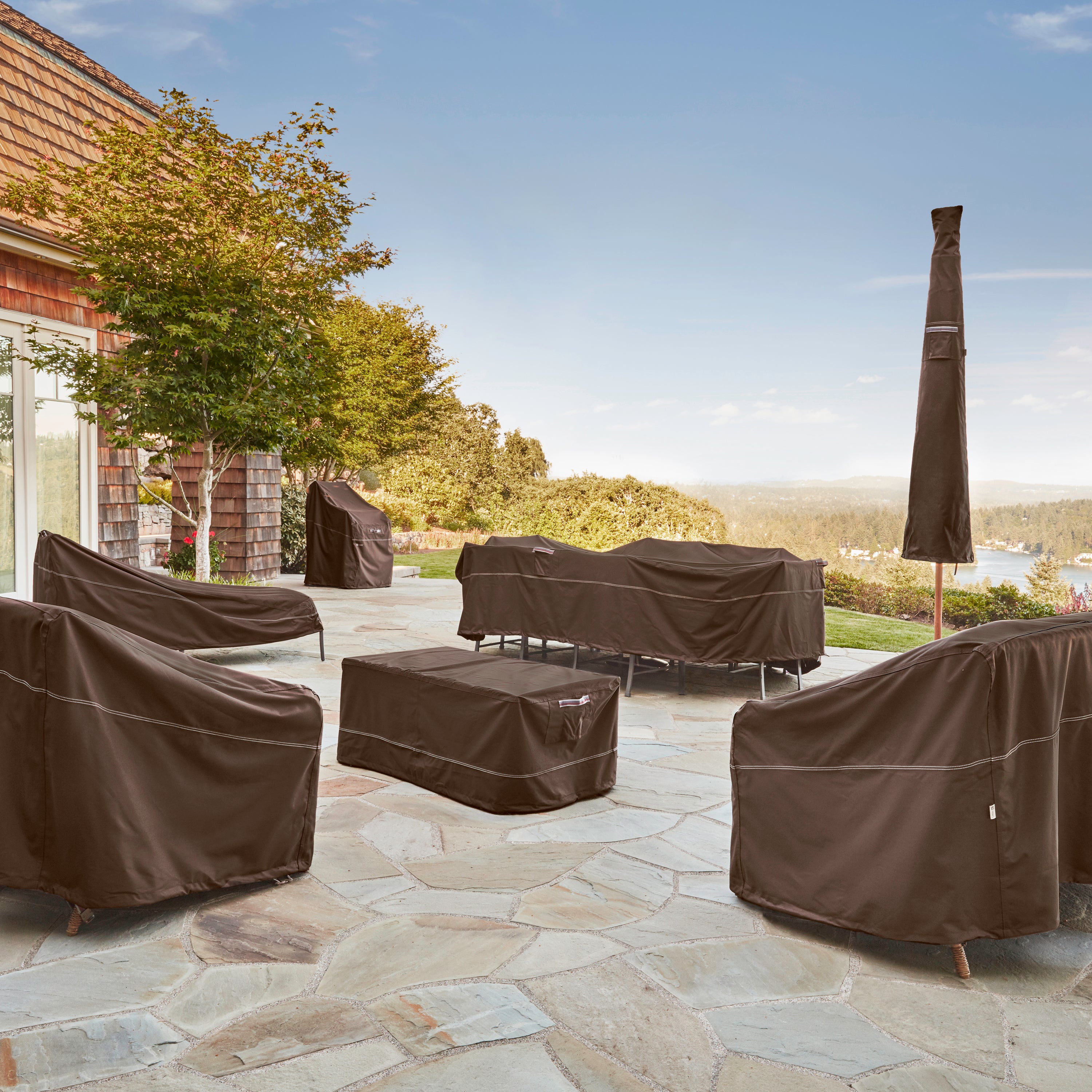 Patio_Madrona_Lifestyle_7_Products_SetC.jpg