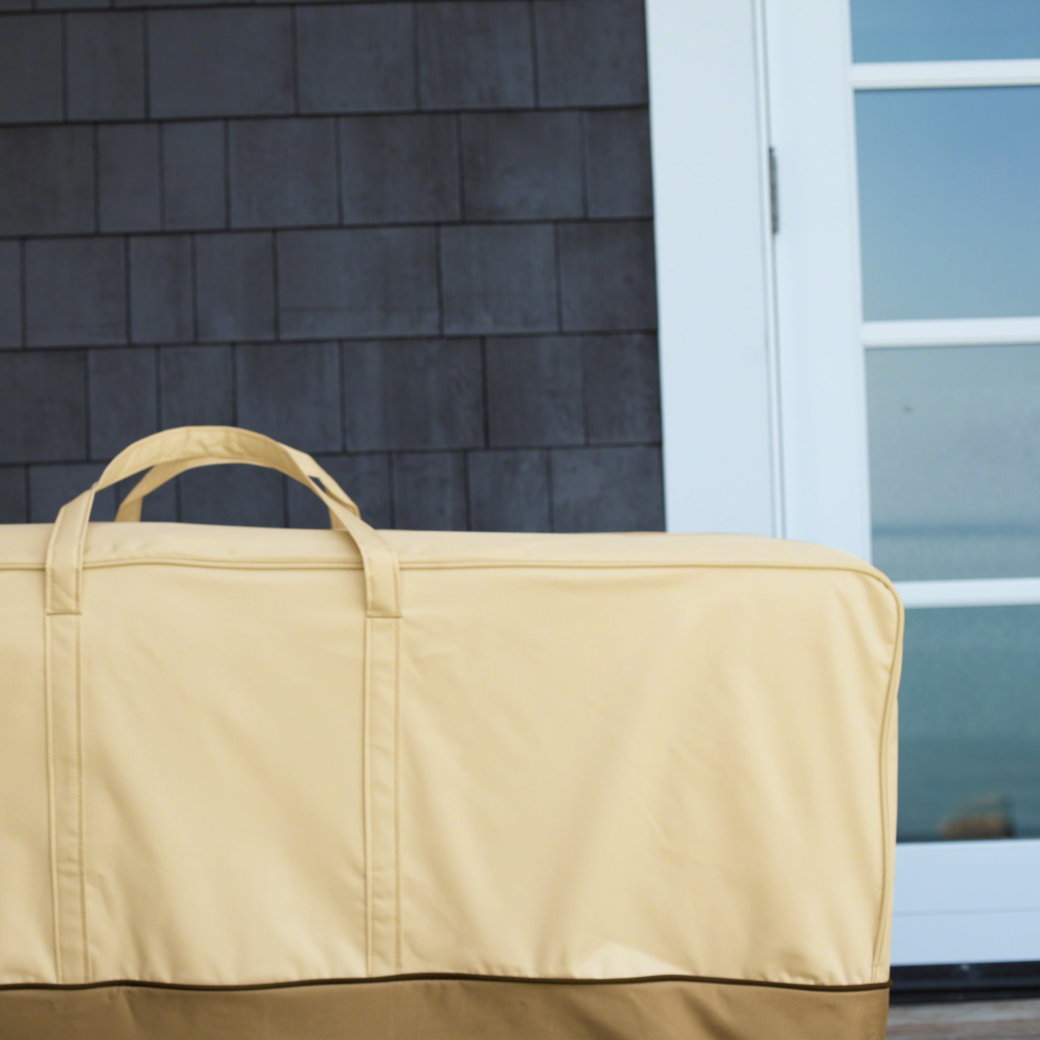 Veranda_CushionBag_Lifestyle.jpg