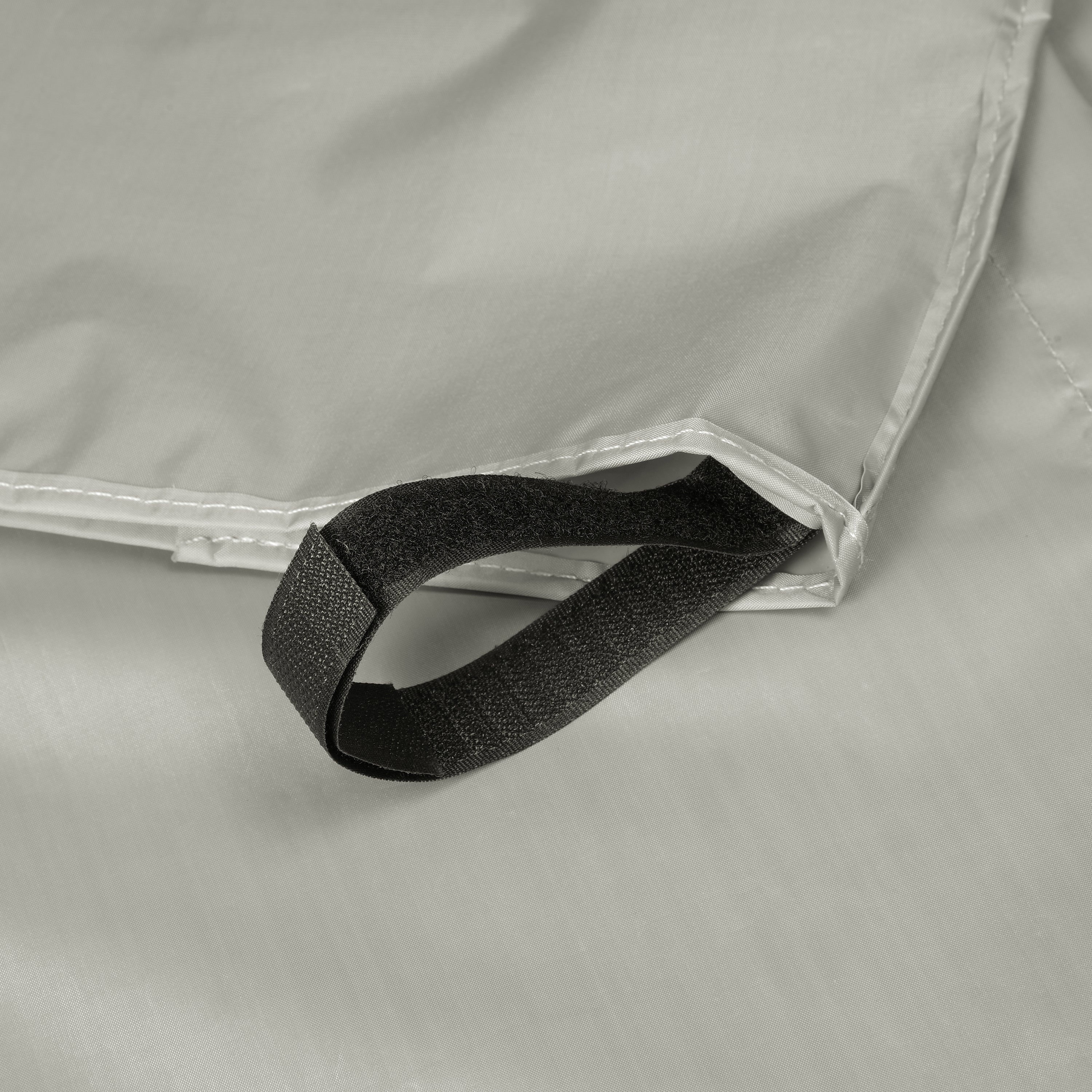 Patio_CoverBonanza_VelcroClosed_Grey_Detail.jpg