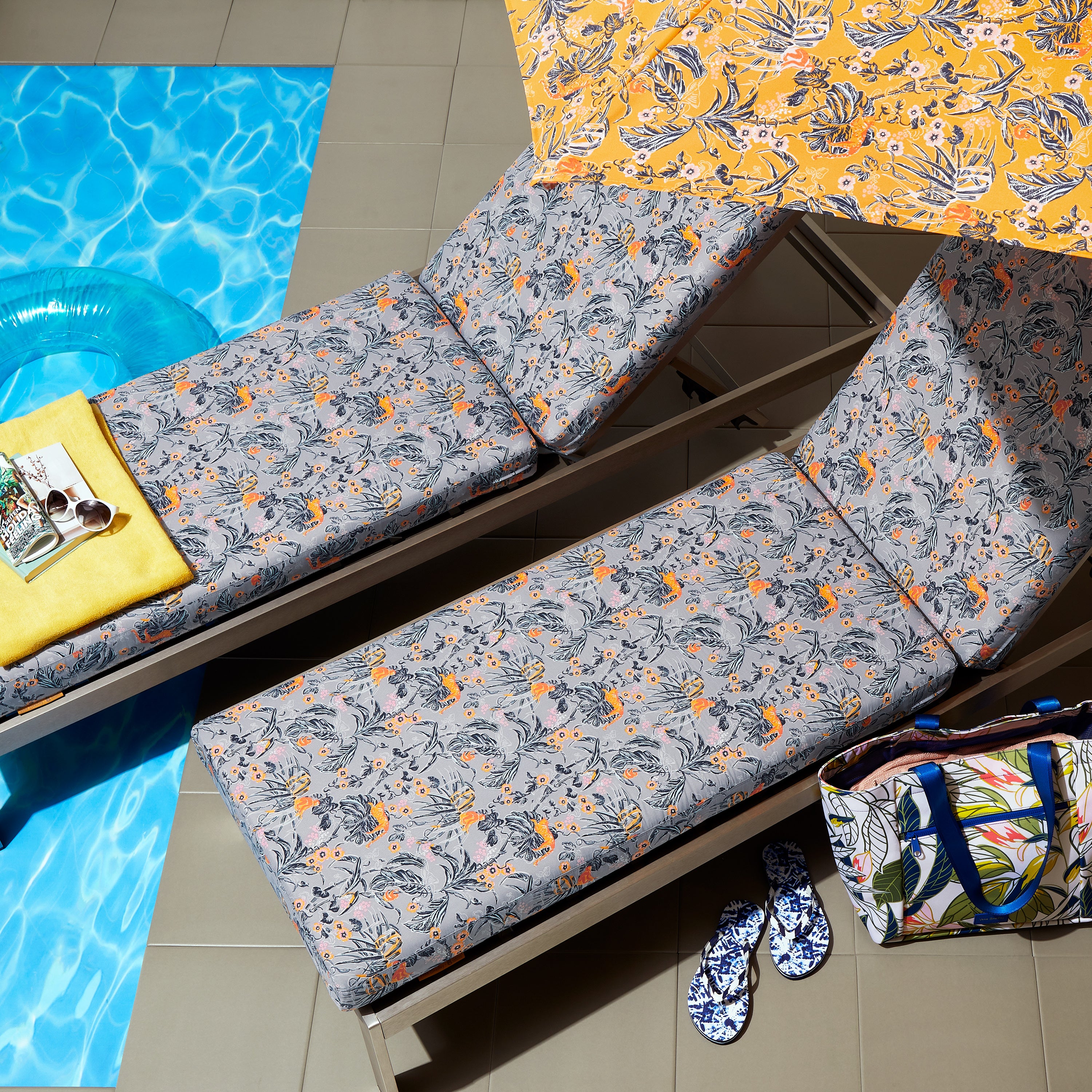 62-160_PATIO_VeraBradley_FoamCushions_ChaiseLounge_RainforestToileGreyGold_Lifestyle_PoolSide_Day2_Overhead.jpg