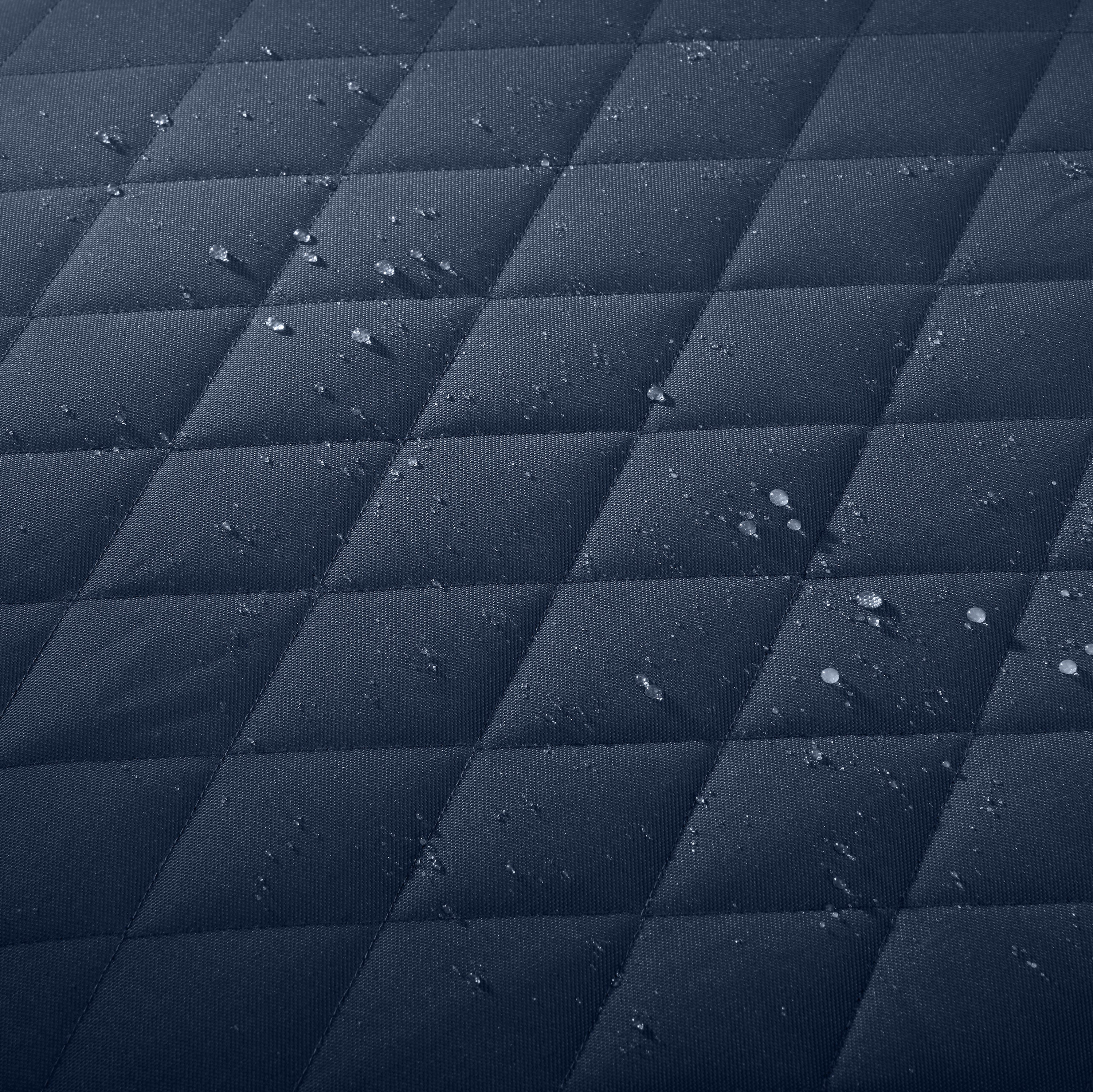Montlake_QuiltedCushion_Detail_FabricSwatch_Wet_Navy.jpg