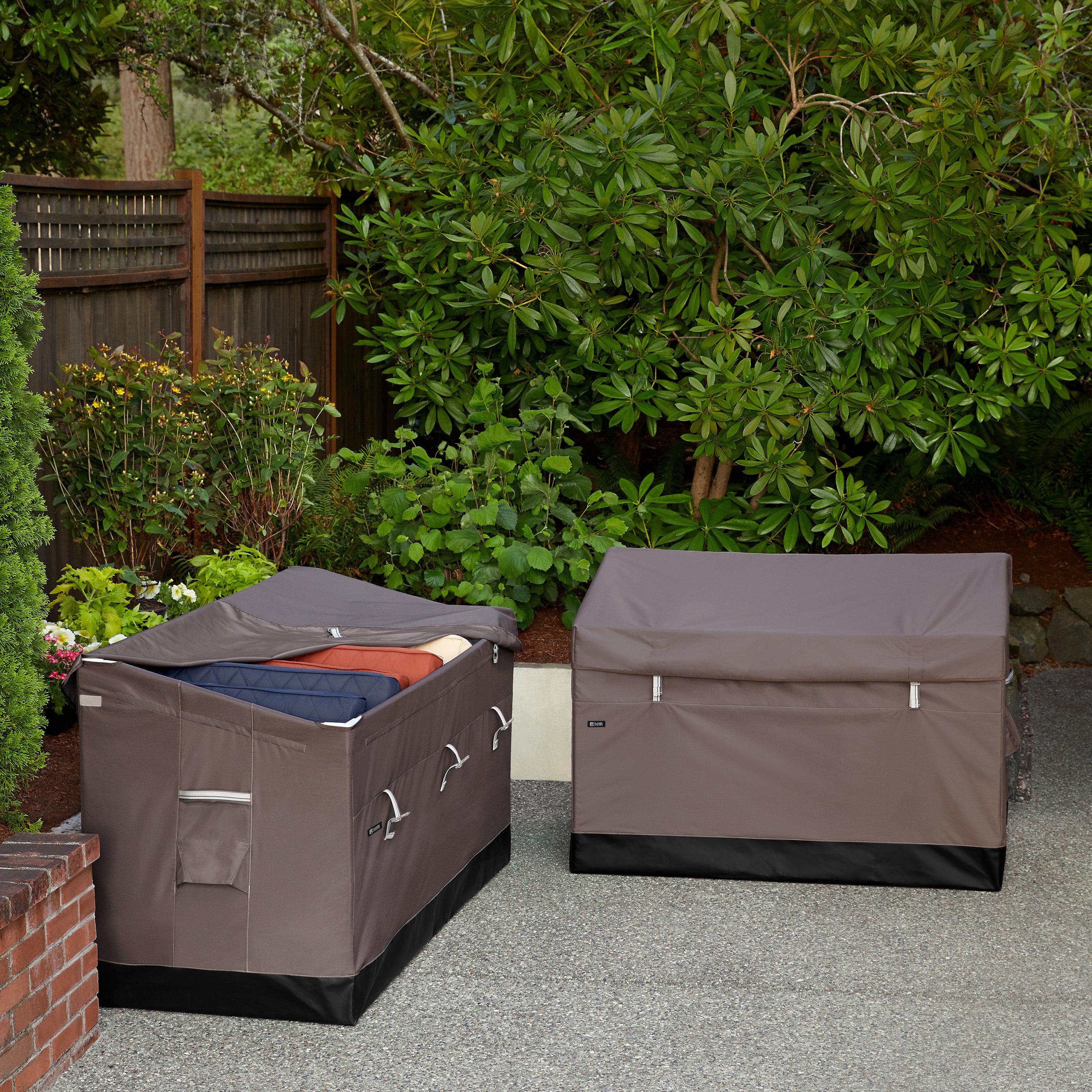 Patio_Ravenna_DeckBox_Lifestyle_Corner_Reveal.jpg