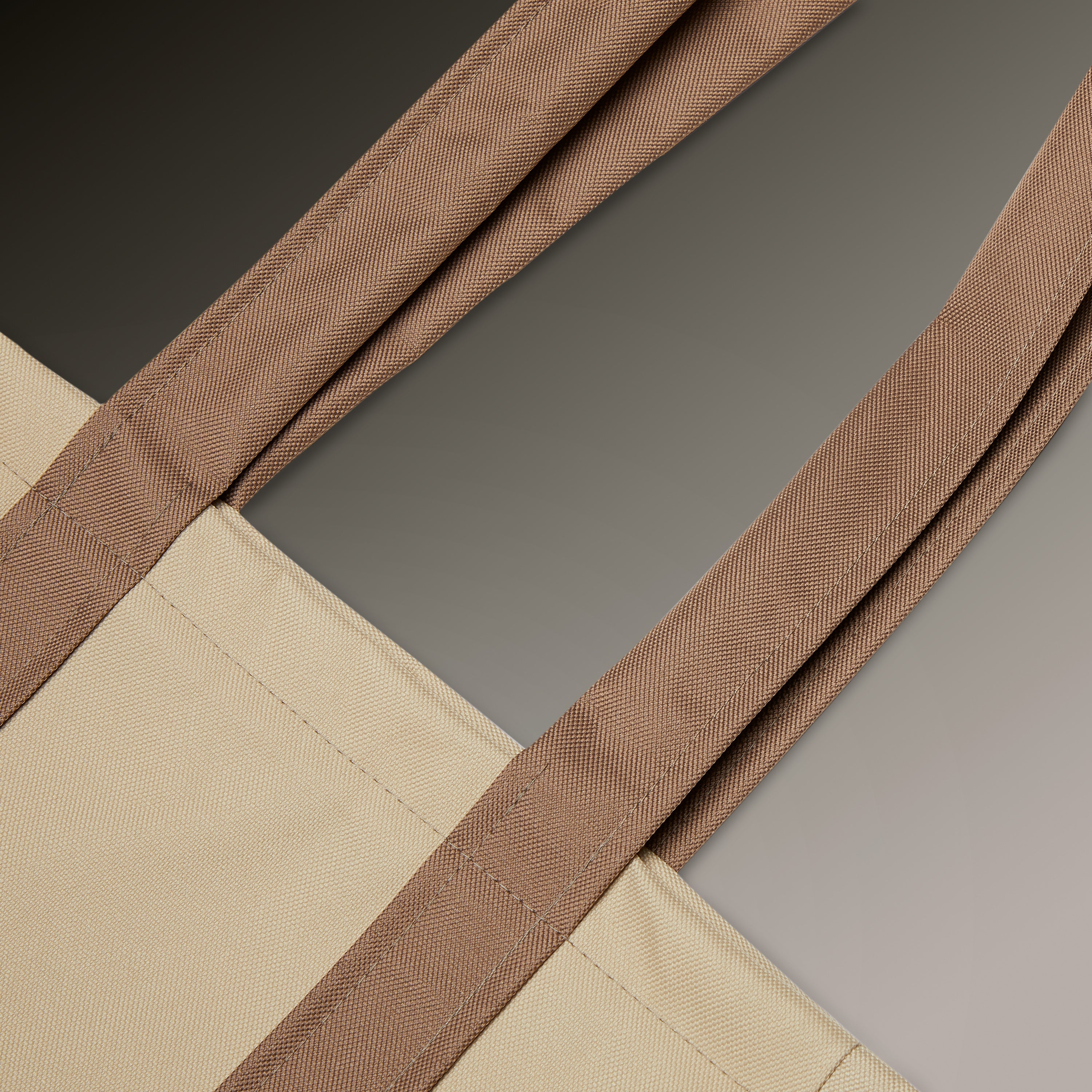 51-013_PATIO_VerandasBest_ToteBag_Detail_Top.jpg