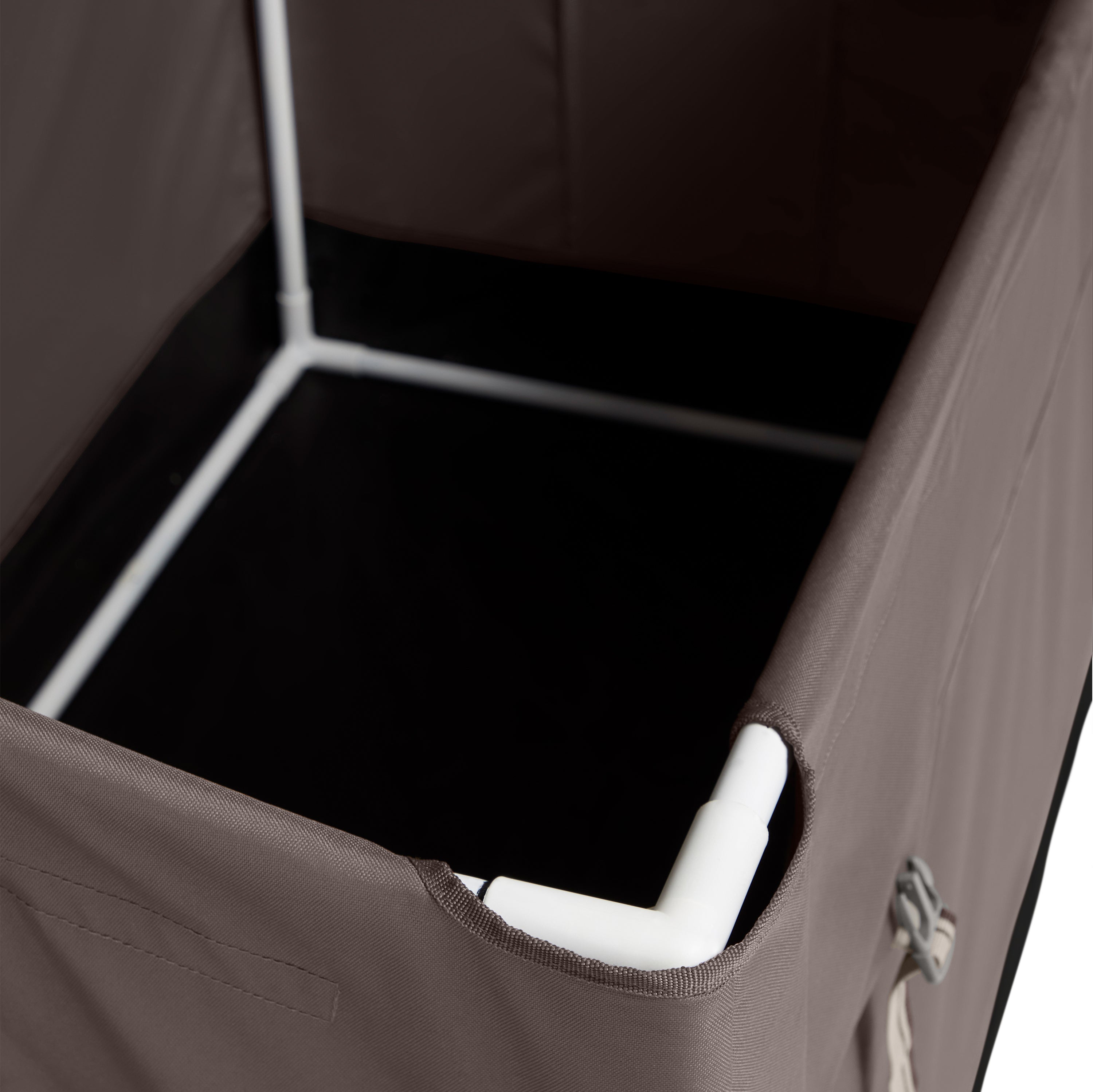 Patio_Ravenna_DeckBox_Detail_ConnectorDetail2.jpg