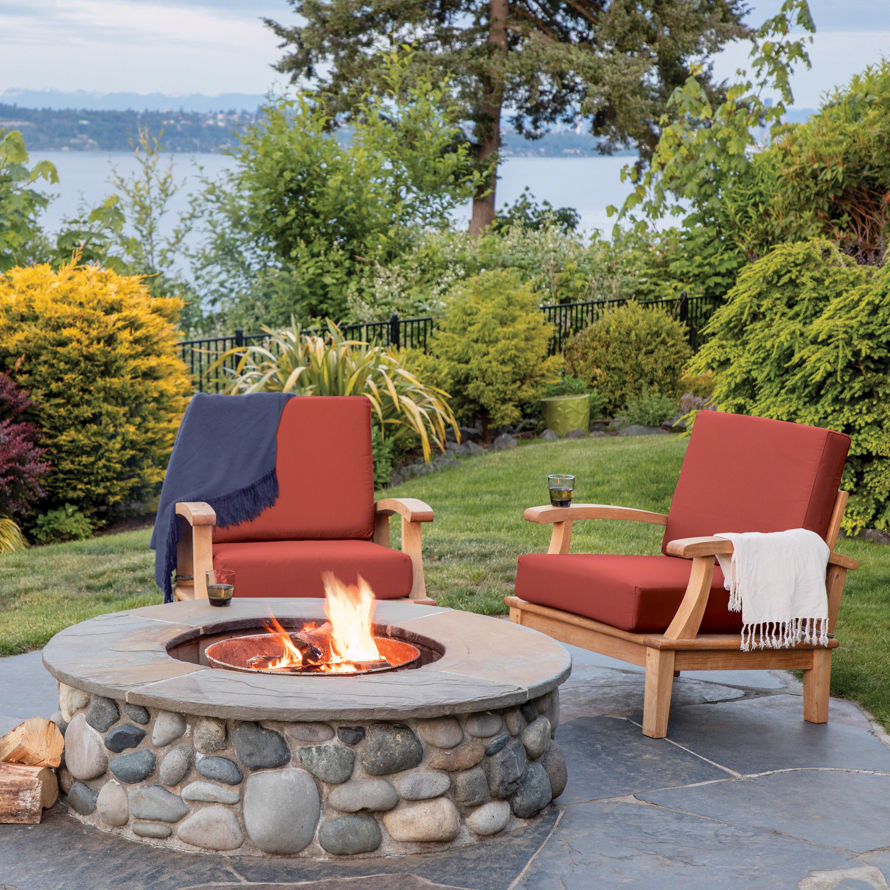 Ravenna_Cushion_LifestyleFire001-Spice_Square.jpg