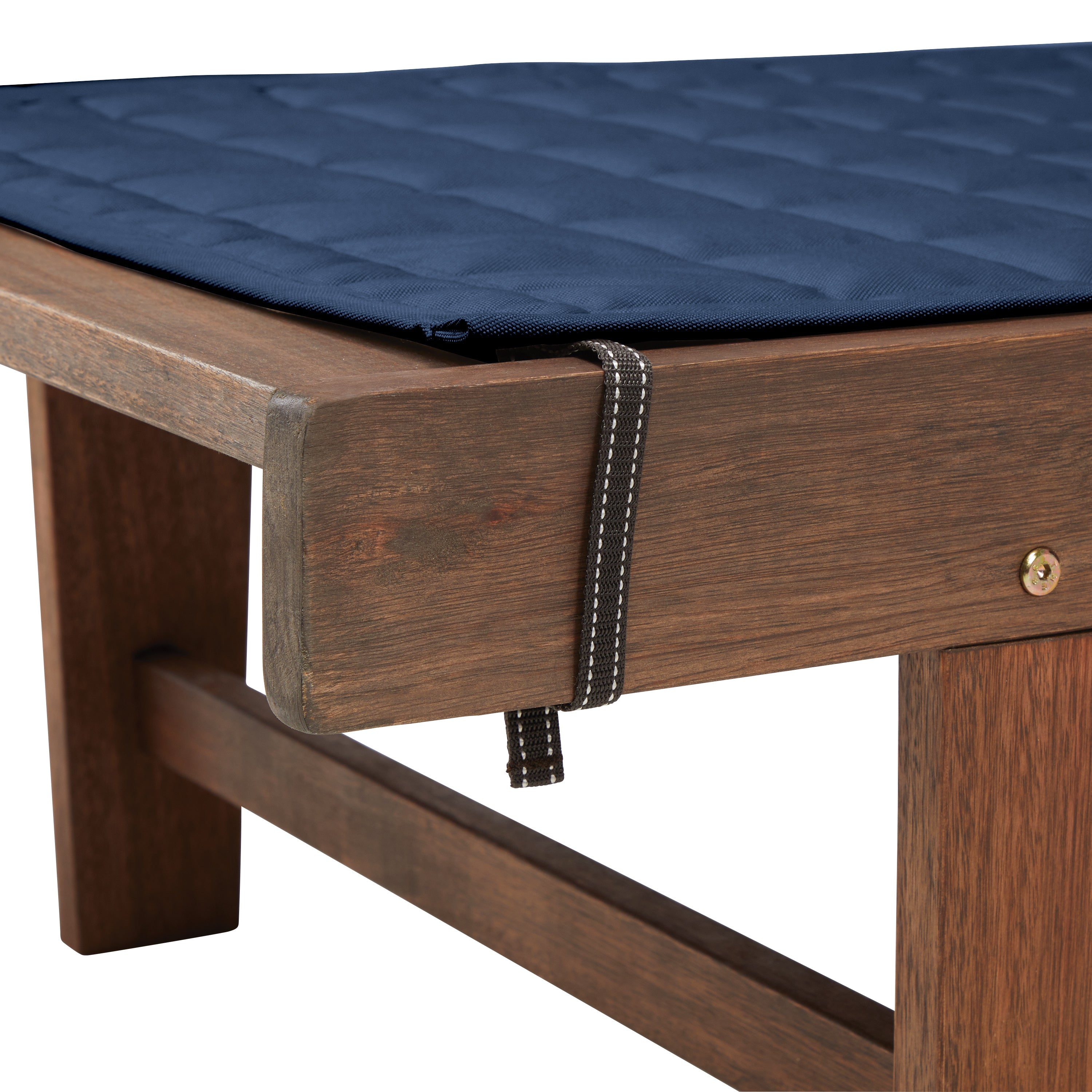 56-020_Patio_Montlake_FadeSafe_ChaiseSlipCover_Buckle_HeatherIndigo_Detail.jpg