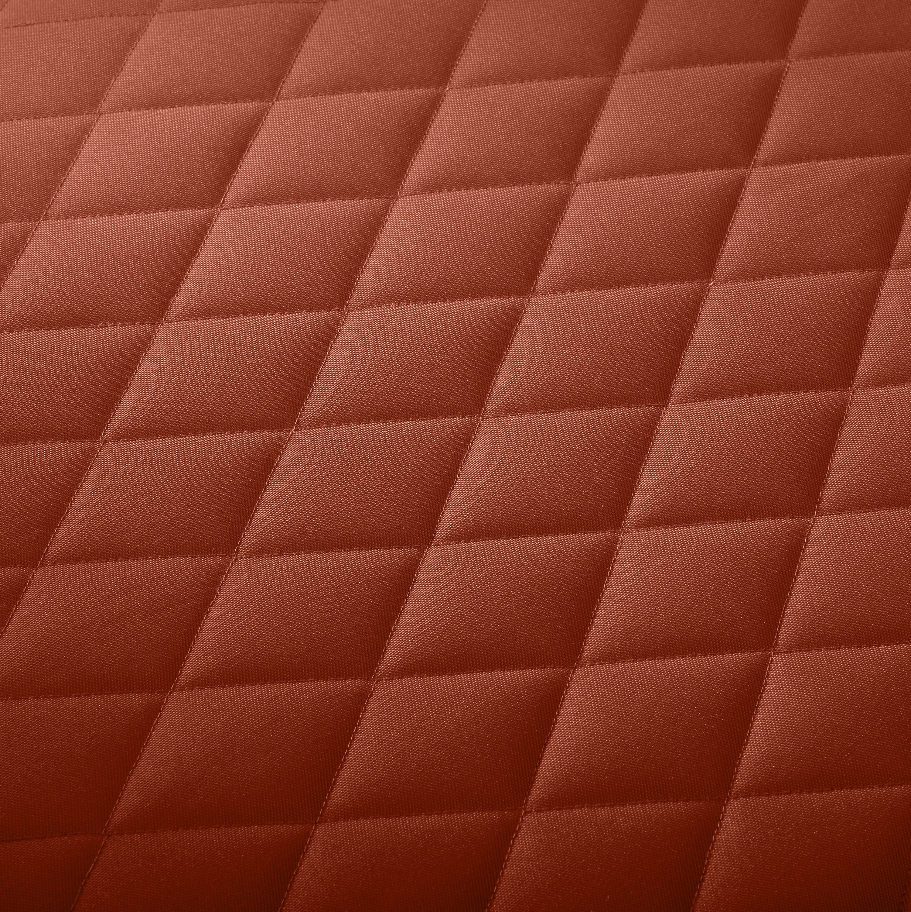 Montlake_QuiltedCushion_Detail_FabricSwatch_Spice.jpg