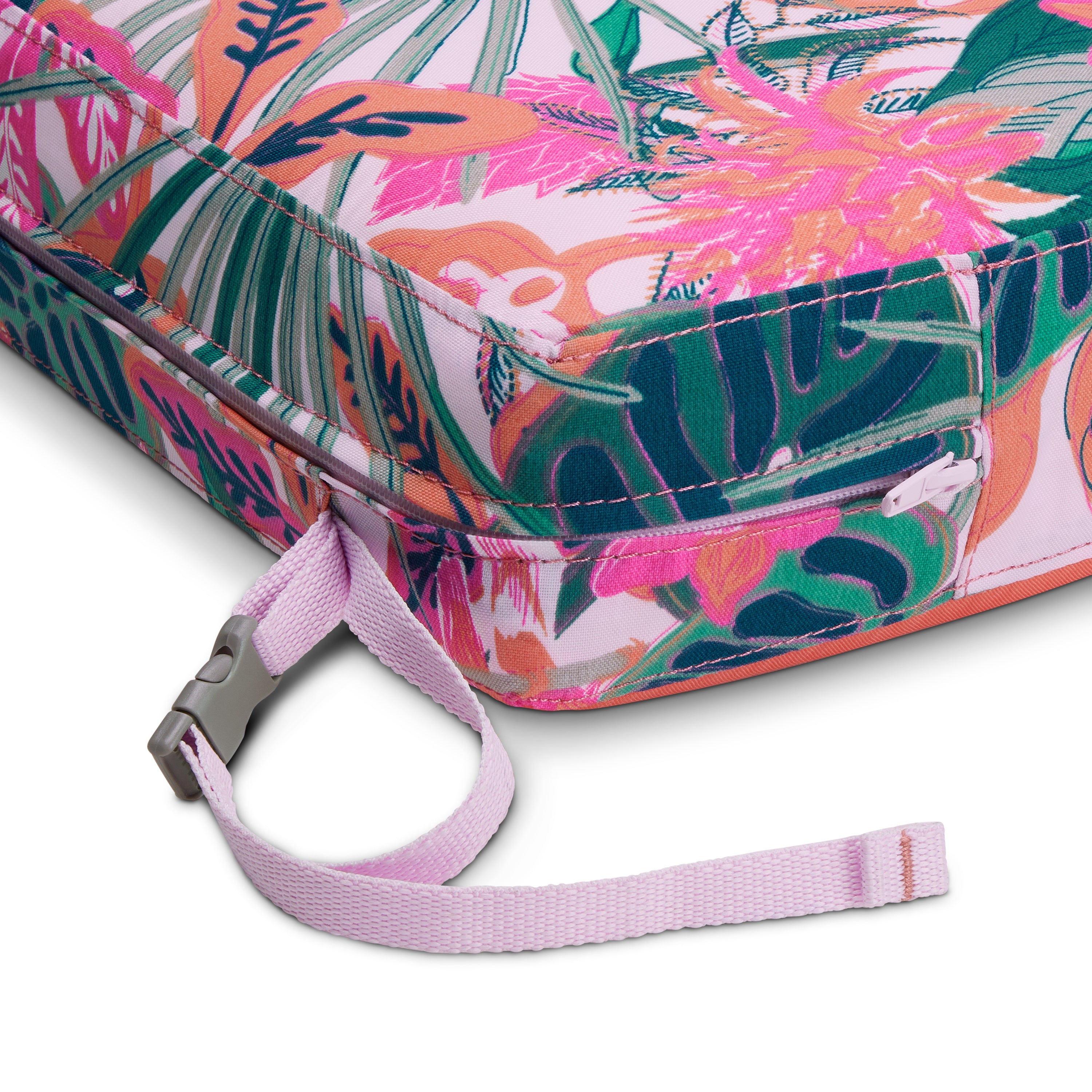 62-170_PATIO_VeraBradely_FoamSeatCushions_RainforestCanopyCoral_Strap_Detail_IMG.jpg