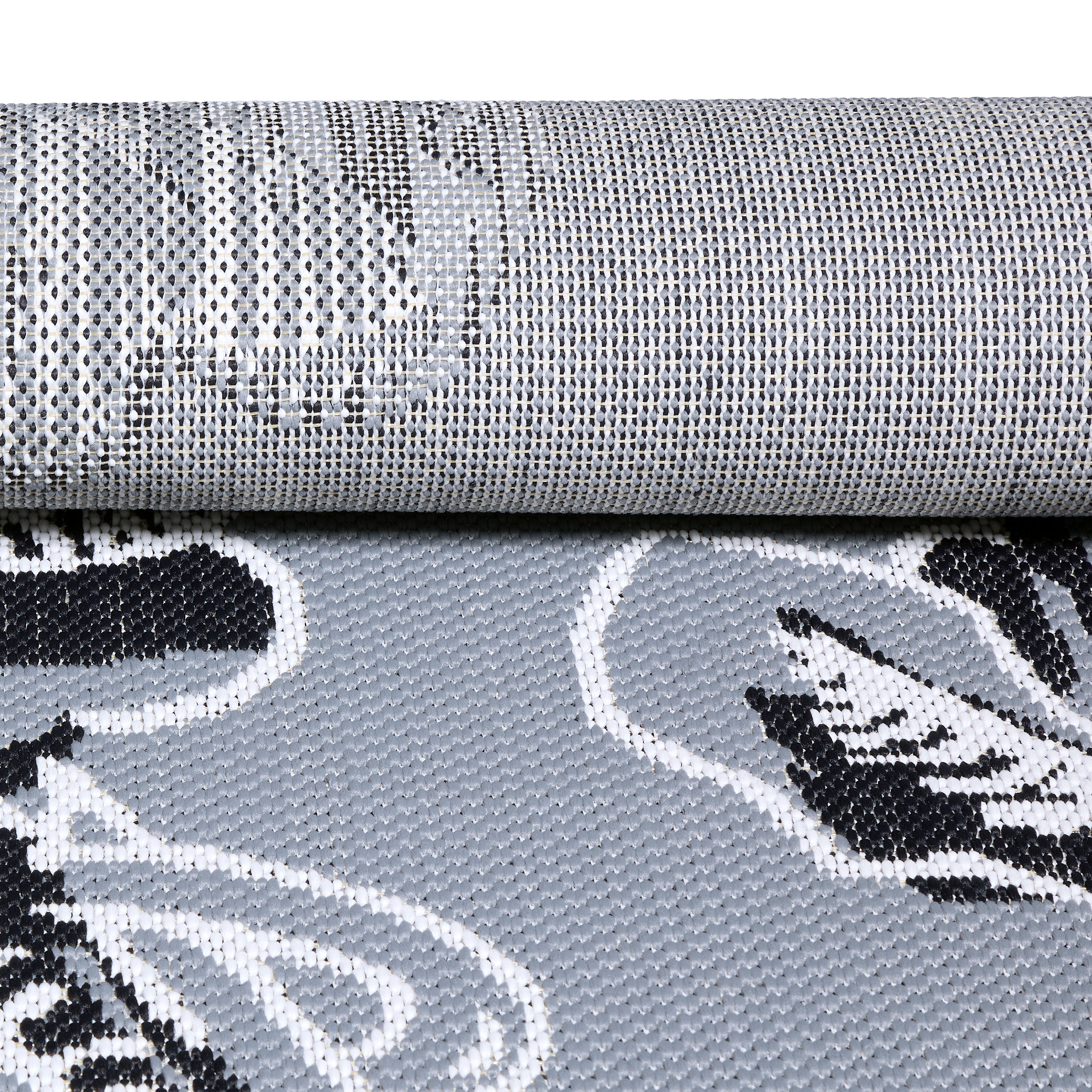 50-121_PATIO_VeraBradley_Rugs_RainforestToileGreyGold_Rolled_Detail_IMG.jpg