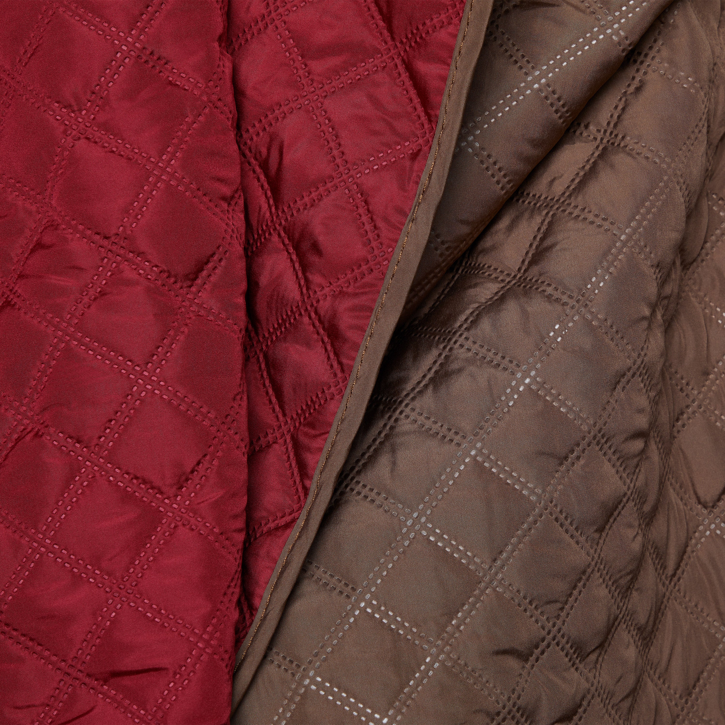 Patio_CoverBonanza_IndoorSlipCovers_Detail_Red_DarkBrown_FabricDetail.jpg