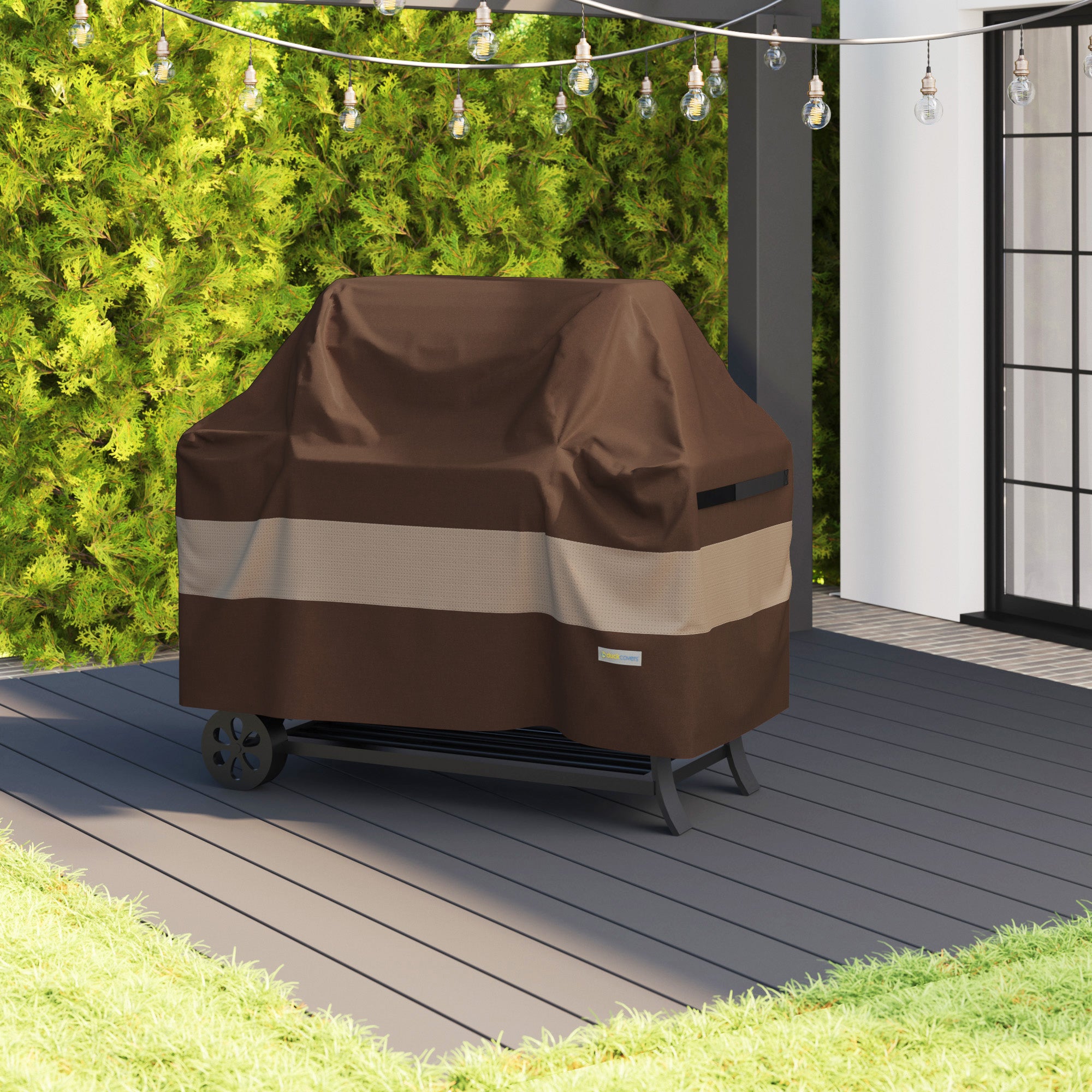 UBB612942_PATIO_Duck_Ultimate_BBQGRILL_Render_Lifestyle.jpg